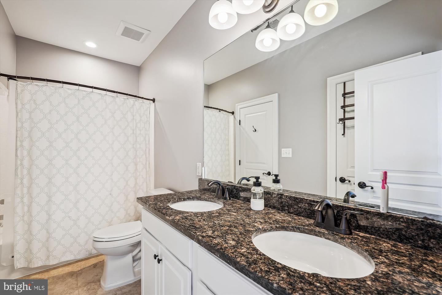 43477 CALPHAMS MILL CT, LEESBURG, Virginia 20176, 5 Bedrooms Bedrooms, ,4 BathroomsBathrooms,Residential,For sale,43477 CALPHAMS MILL CT,VALO2100350 MLS # VALO2100350