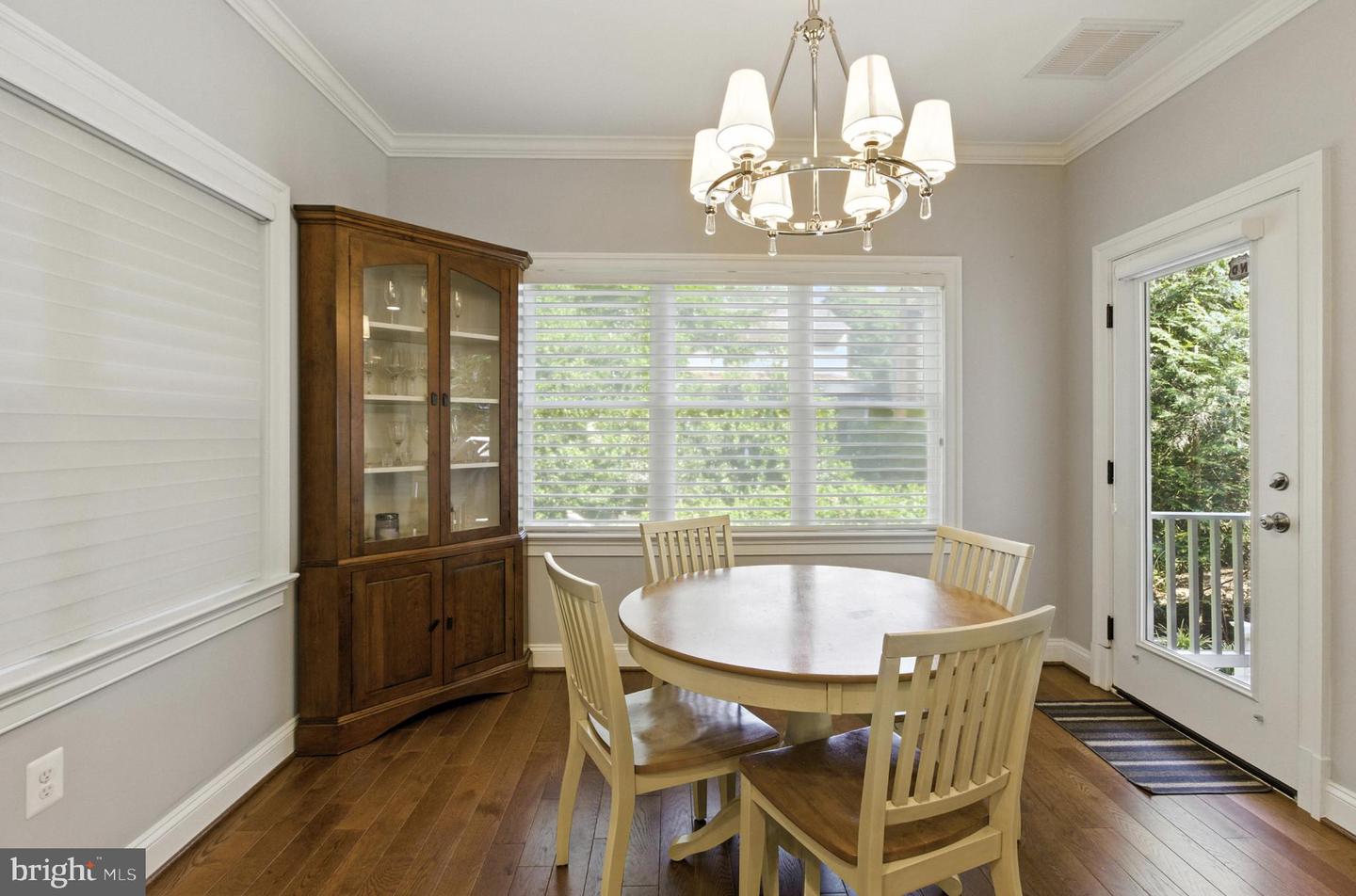 6838 SAINT ALBANS RD, MCLEAN, Virginia 22101, 5 Bedrooms Bedrooms, ,4 BathroomsBathrooms,Residential,For sale,6838 SAINT ALBANS RD,VAFX2250156 MLS # VAFX2250156