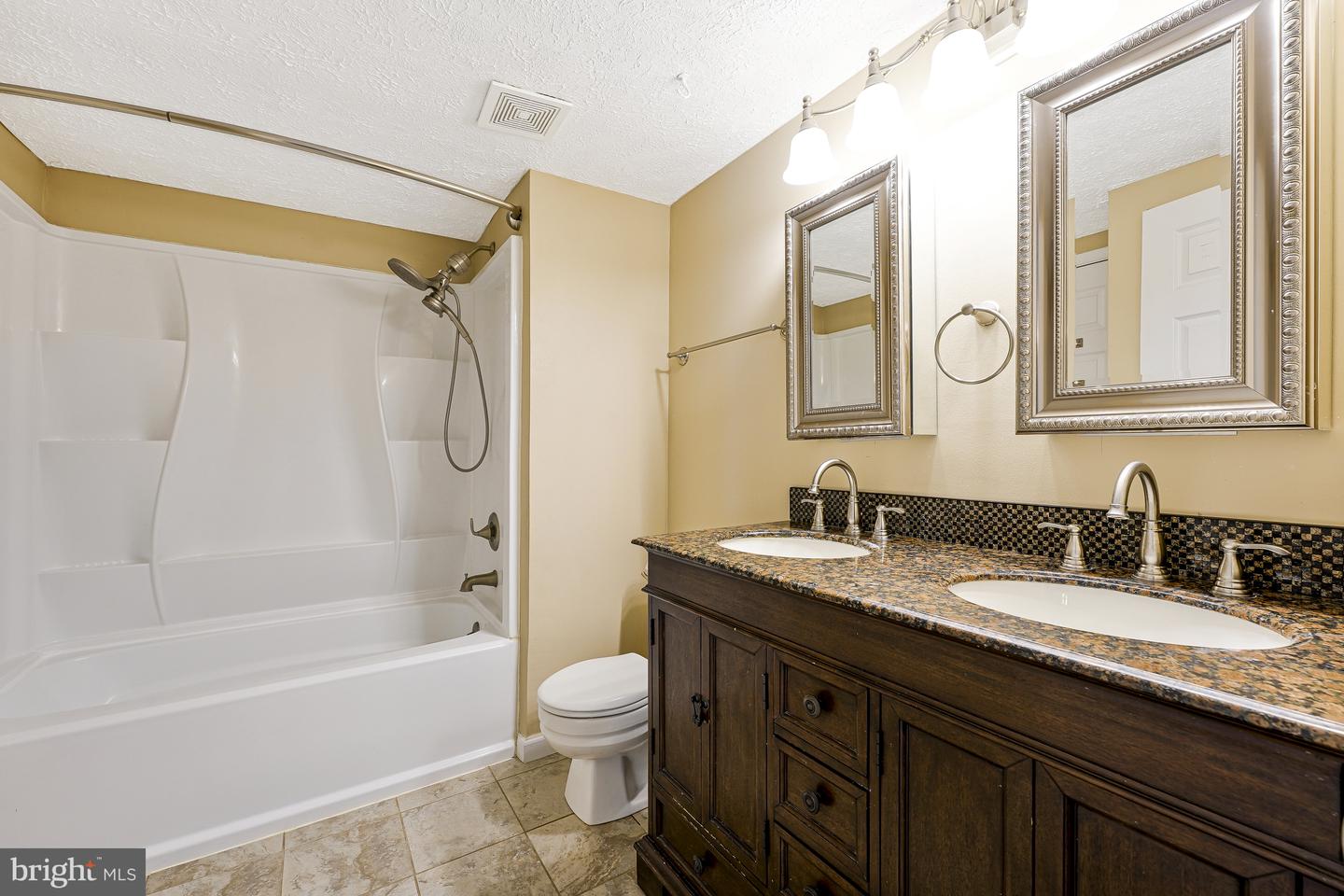 1668 BARNSTEAD DR, RESTON, Virginia 20194, 3 Bedrooms Bedrooms, ,1 BathroomBathrooms,Residential,For sale,1668 BARNSTEAD DR,VAFX2250174 MLS # VAFX2250174