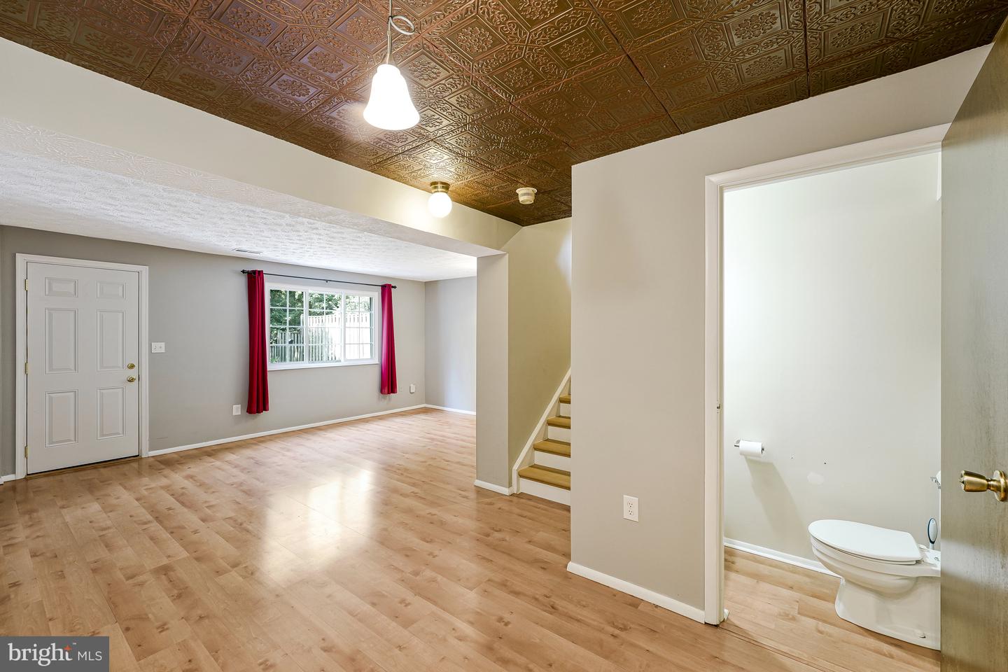 1668 BARNSTEAD DR, RESTON, Virginia 20194, 3 Bedrooms Bedrooms, ,1 BathroomBathrooms,Residential,For sale,1668 BARNSTEAD DR,VAFX2250174 MLS # VAFX2250174