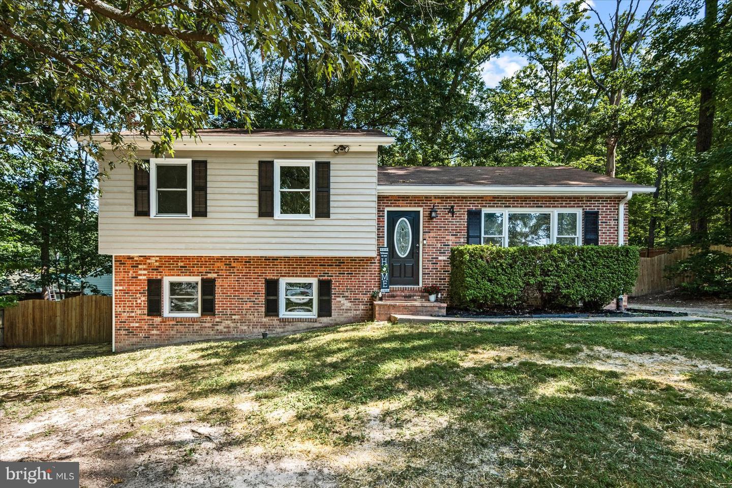 4 COLUMBUS CT, FREDERICKSBURG, Virginia 22407, 3 Bedrooms Bedrooms, ,2 BathroomsBathrooms,Residential,For sale,4 COLUMBUS CT,VASP2034188 MLS # VASP2034188