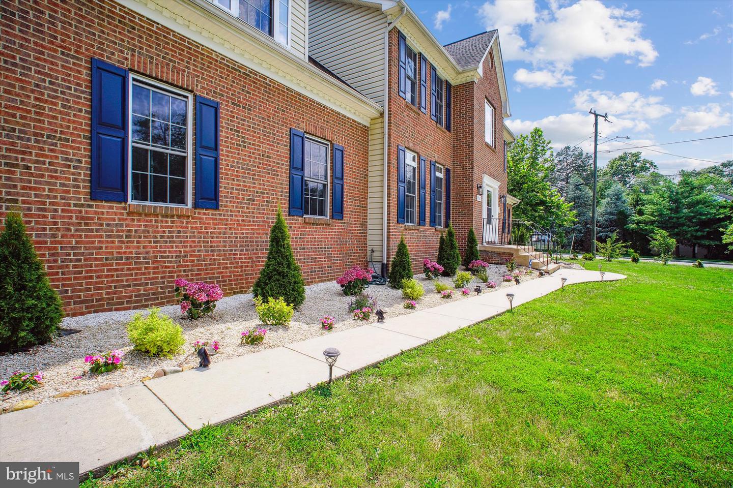 2907 DUMAS ST, ALEXANDRIA, Virginia 22306, 7 Bedrooms Bedrooms, ,5 BathroomsBathrooms,Residential,For sale,2907 DUMAS ST,VAFX2250052 MLS # VAFX2250052