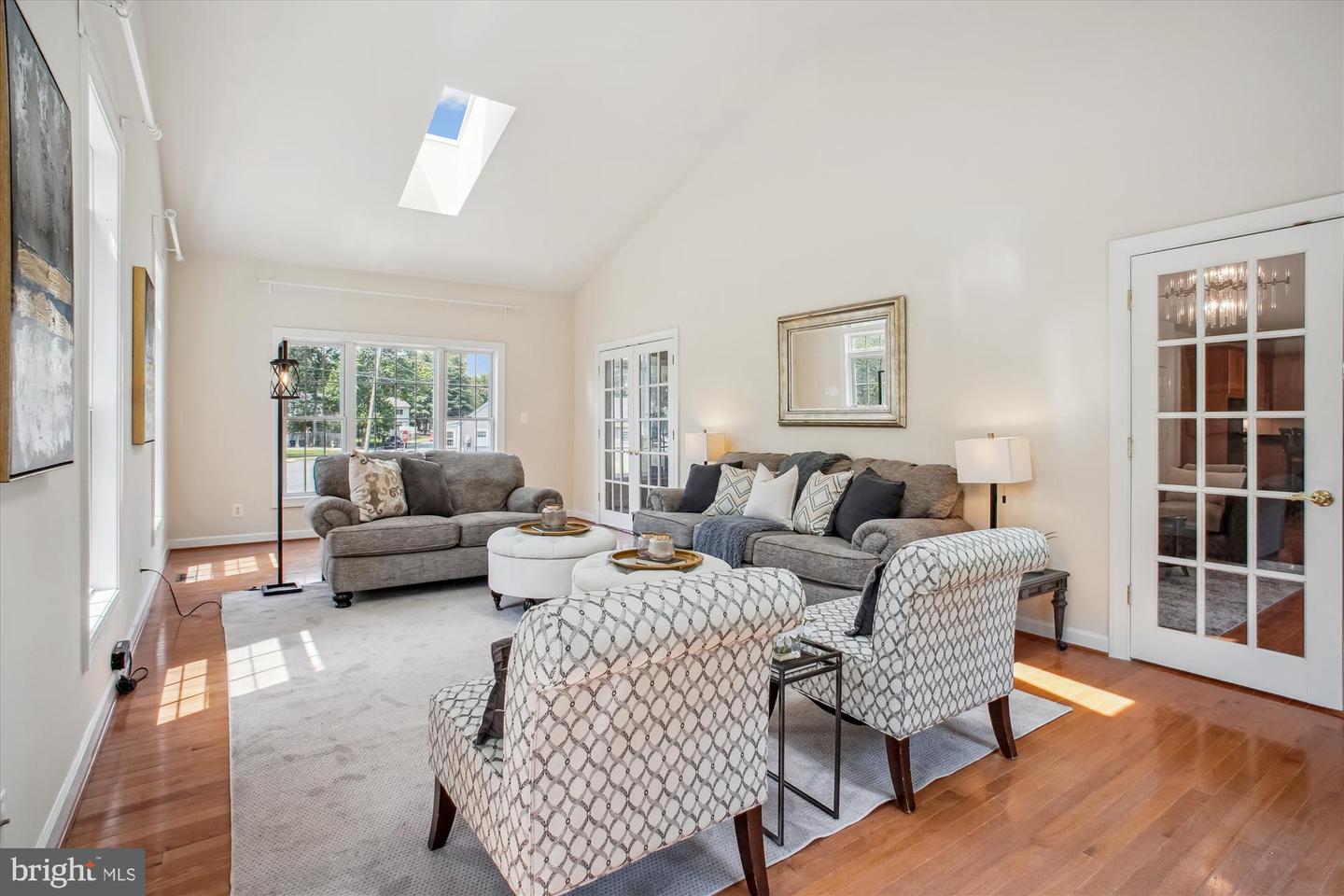 2907 DUMAS ST, ALEXANDRIA, Virginia 22306, 7 Bedrooms Bedrooms, ,5 BathroomsBathrooms,Residential,For sale,2907 DUMAS ST,VAFX2250052 MLS # VAFX2250052