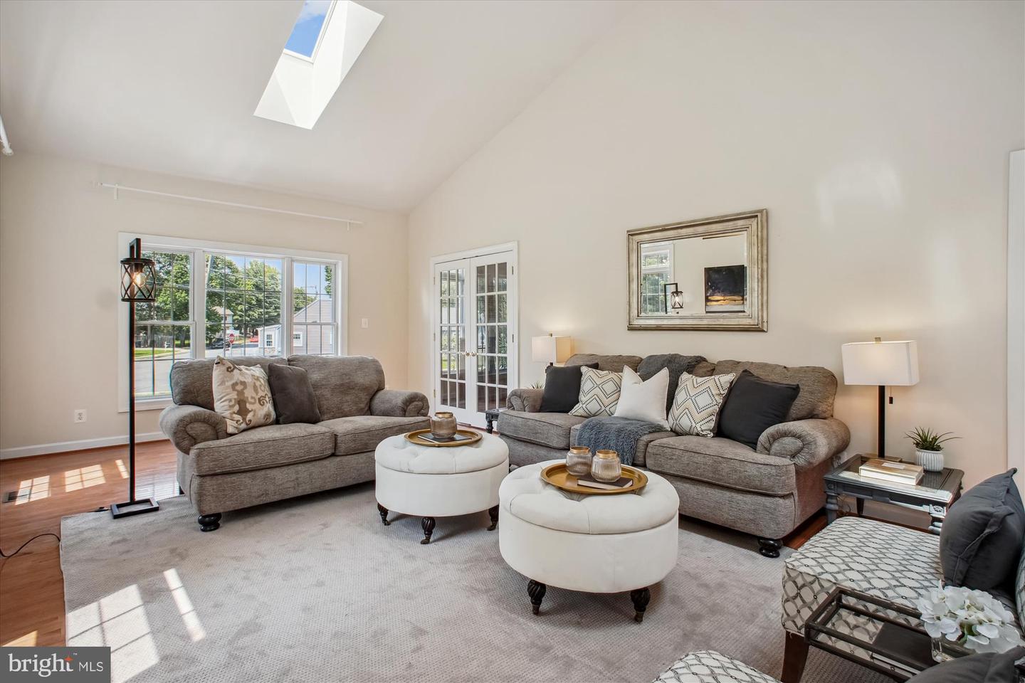 2907 DUMAS ST, ALEXANDRIA, Virginia 22306, 7 Bedrooms Bedrooms, ,5 BathroomsBathrooms,Residential,For sale,2907 DUMAS ST,VAFX2250052 MLS # VAFX2250052