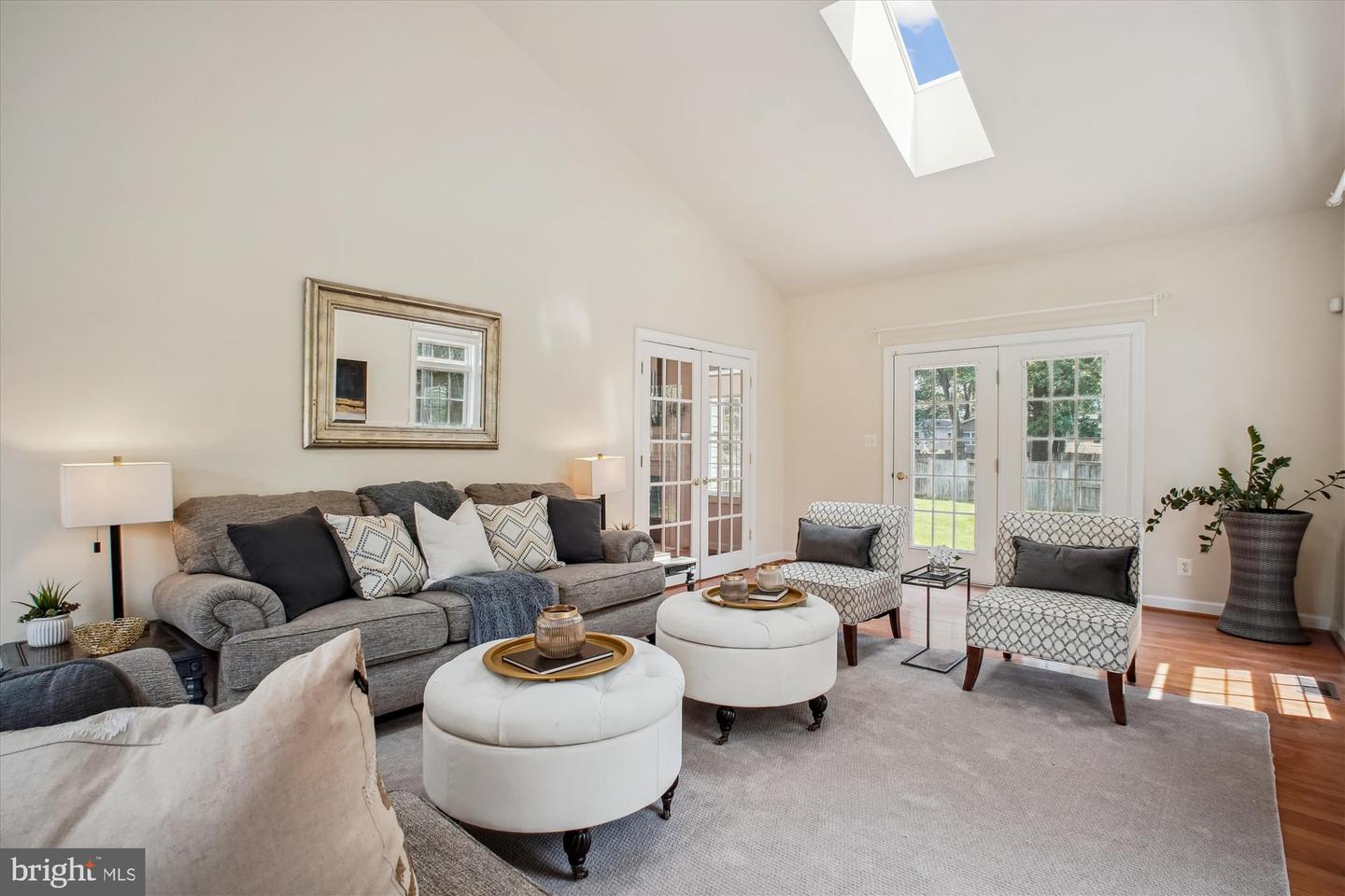 2907 DUMAS ST, ALEXANDRIA, Virginia 22306, 7 Bedrooms Bedrooms, ,5 BathroomsBathrooms,Residential,For sale,2907 DUMAS ST,VAFX2250052 MLS # VAFX2250052