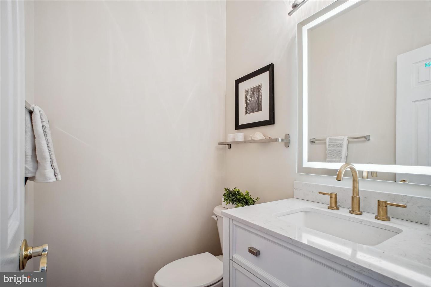 2907 DUMAS ST, ALEXANDRIA, Virginia 22306, 7 Bedrooms Bedrooms, ,5 BathroomsBathrooms,Residential,For sale,2907 DUMAS ST,VAFX2250052 MLS # VAFX2250052