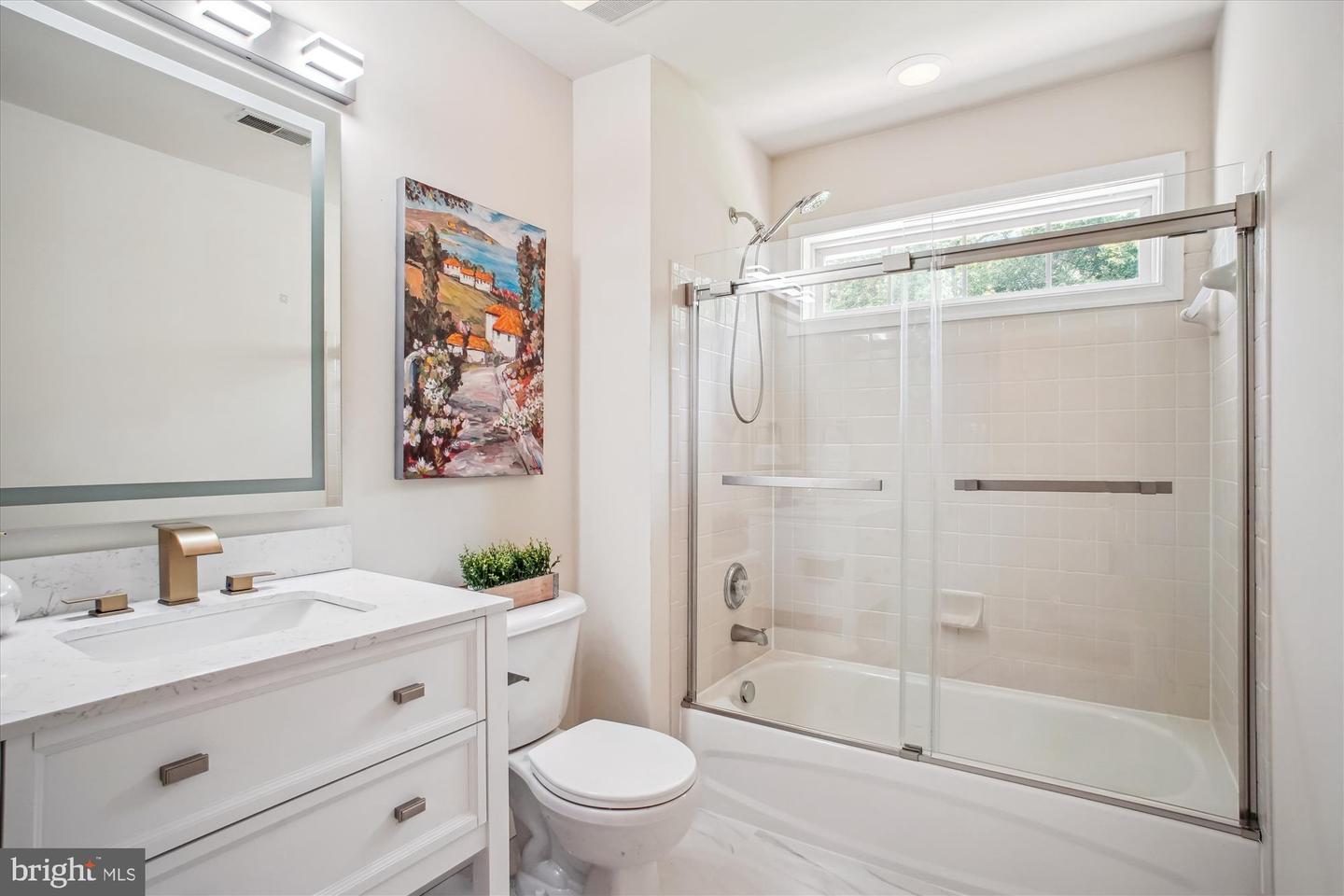 2907 DUMAS ST, ALEXANDRIA, Virginia 22306, 7 Bedrooms Bedrooms, ,5 BathroomsBathrooms,Residential,For sale,2907 DUMAS ST,VAFX2250052 MLS # VAFX2250052