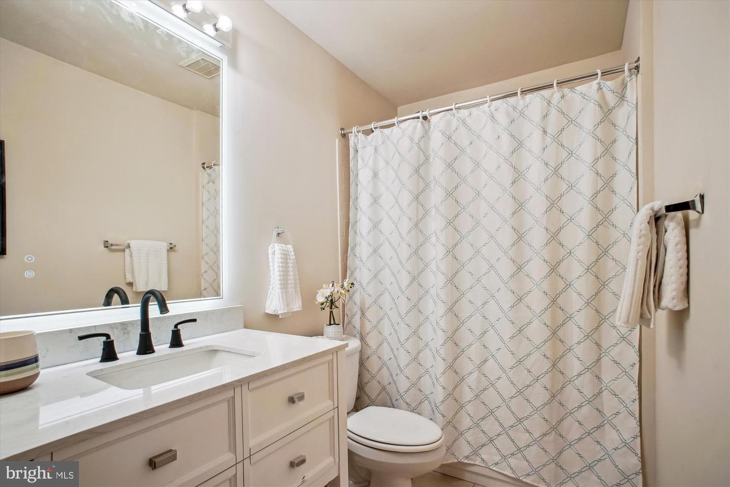 2907 DUMAS ST, ALEXANDRIA, Virginia 22306, 7 Bedrooms Bedrooms, ,5 BathroomsBathrooms,Residential,For sale,2907 DUMAS ST,VAFX2250052 MLS # VAFX2250052