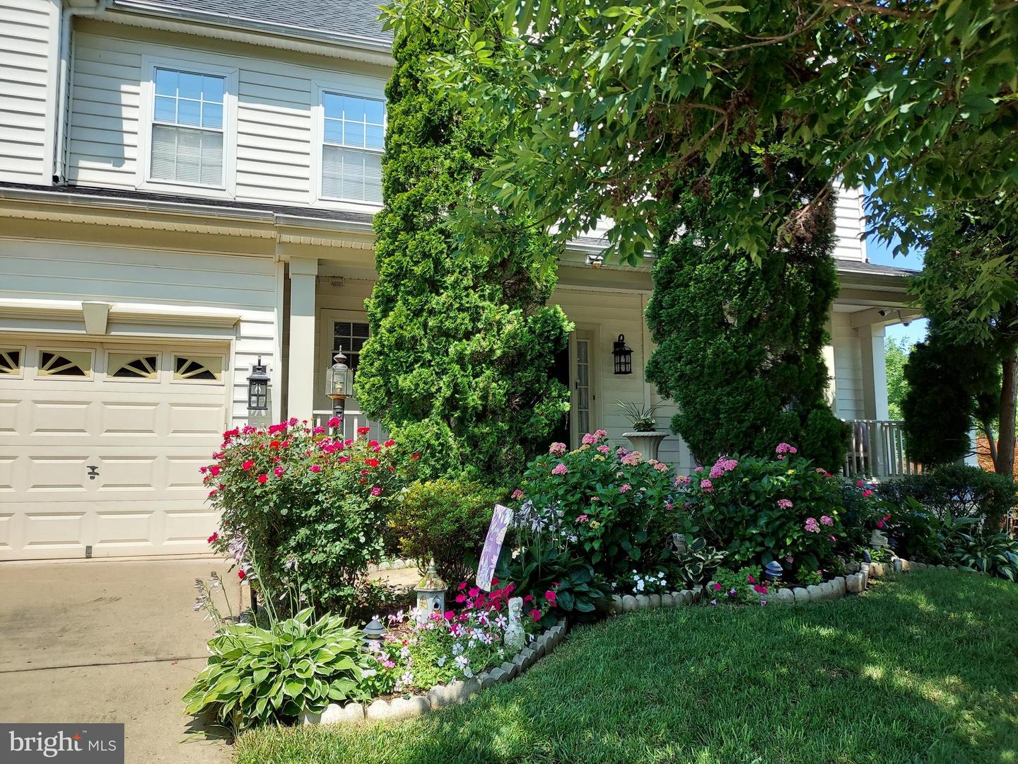 8650 TRENTON CHAPEL WAY, MANASSAS, Virginia 20109, 5 Bedrooms Bedrooms, 10 Rooms Rooms,3 BathroomsBathrooms,Residential,For sale,8650 TRENTON CHAPEL WAY,VAPW2097960 MLS # VAPW2097960
