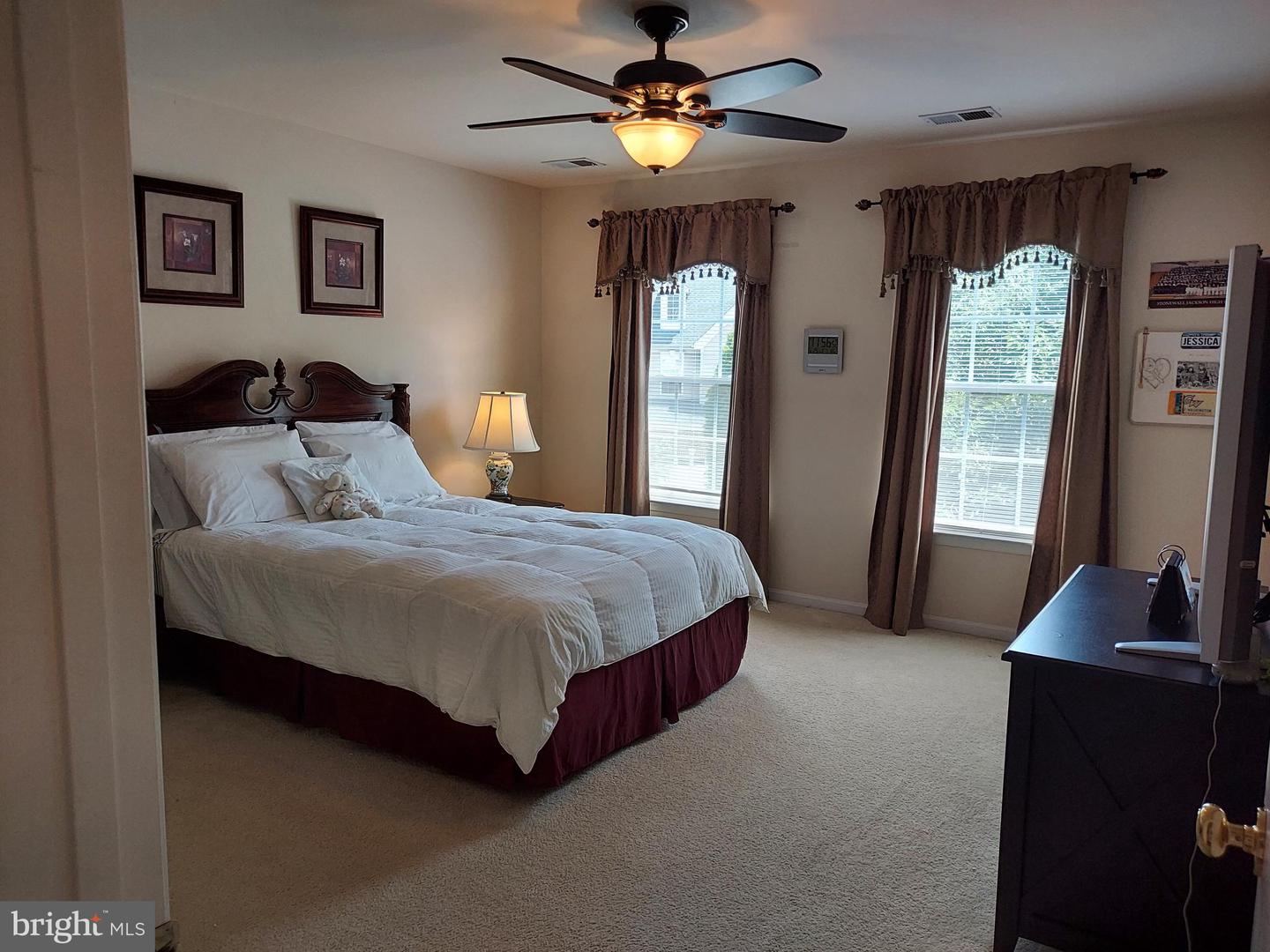 8650 TRENTON CHAPEL WAY, MANASSAS, Virginia 20109, 5 Bedrooms Bedrooms, 10 Rooms Rooms,3 BathroomsBathrooms,Residential,For sale,8650 TRENTON CHAPEL WAY,VAPW2097960 MLS # VAPW2097960