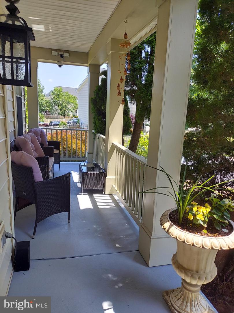 8650 TRENTON CHAPEL WAY, MANASSAS, Virginia 20109, 5 Bedrooms Bedrooms, 10 Rooms Rooms,3 BathroomsBathrooms,Residential,For sale,8650 TRENTON CHAPEL WAY,VAPW2097960 MLS # VAPW2097960