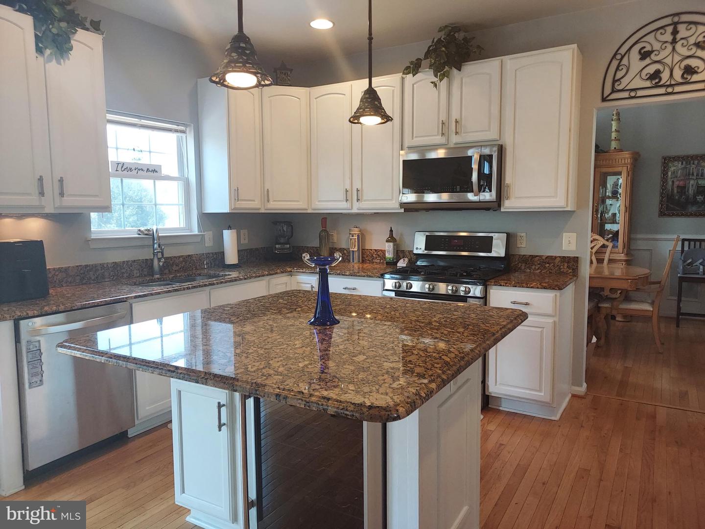 8650 TRENTON CHAPEL WAY, MANASSAS, Virginia 20109, 5 Bedrooms Bedrooms, 10 Rooms Rooms,3 BathroomsBathrooms,Residential,For sale,8650 TRENTON CHAPEL WAY,VAPW2097960 MLS # VAPW2097960
