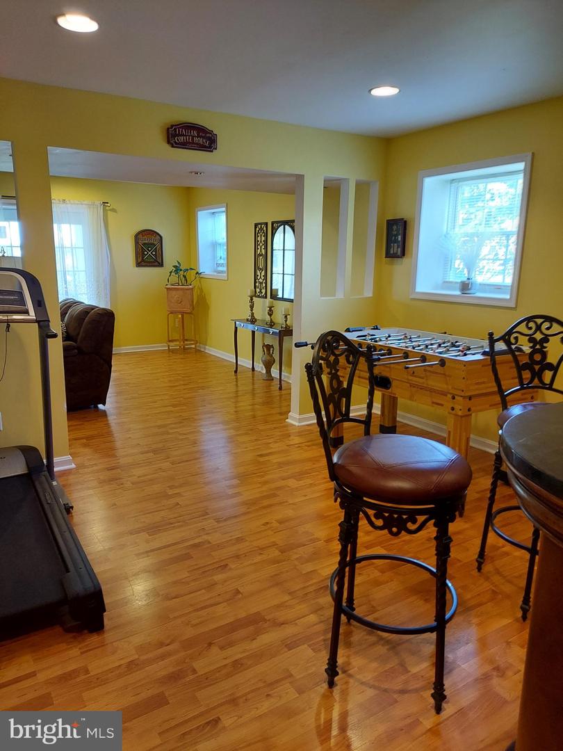 8650 TRENTON CHAPEL WAY, MANASSAS, Virginia 20109, 5 Bedrooms Bedrooms, 10 Rooms Rooms,3 BathroomsBathrooms,Residential,For sale,8650 TRENTON CHAPEL WAY,VAPW2097960 MLS # VAPW2097960
