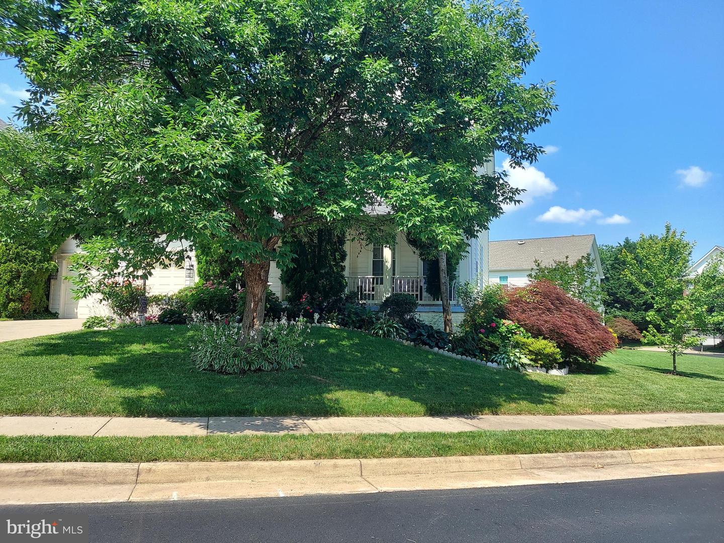 8650 TRENTON CHAPEL WAY, MANASSAS, Virginia 20109, 5 Bedrooms Bedrooms, 10 Rooms Rooms,3 BathroomsBathrooms,Residential,For sale,8650 TRENTON CHAPEL WAY,VAPW2097960 MLS # VAPW2097960