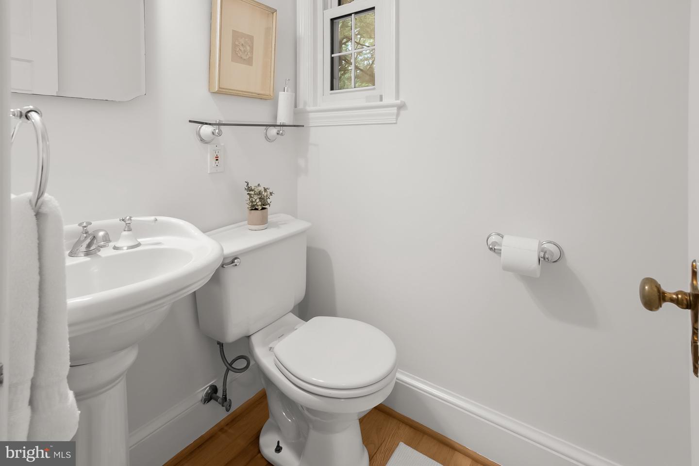 4323 WARREN ST NW, WASHINGTON, District Of Columbia 20016, 4 Bedrooms Bedrooms, ,3 BathroomsBathrooms,Residential,For sale,4323 WARREN ST NW,DCDC2207698 MLS # DCDC2207698