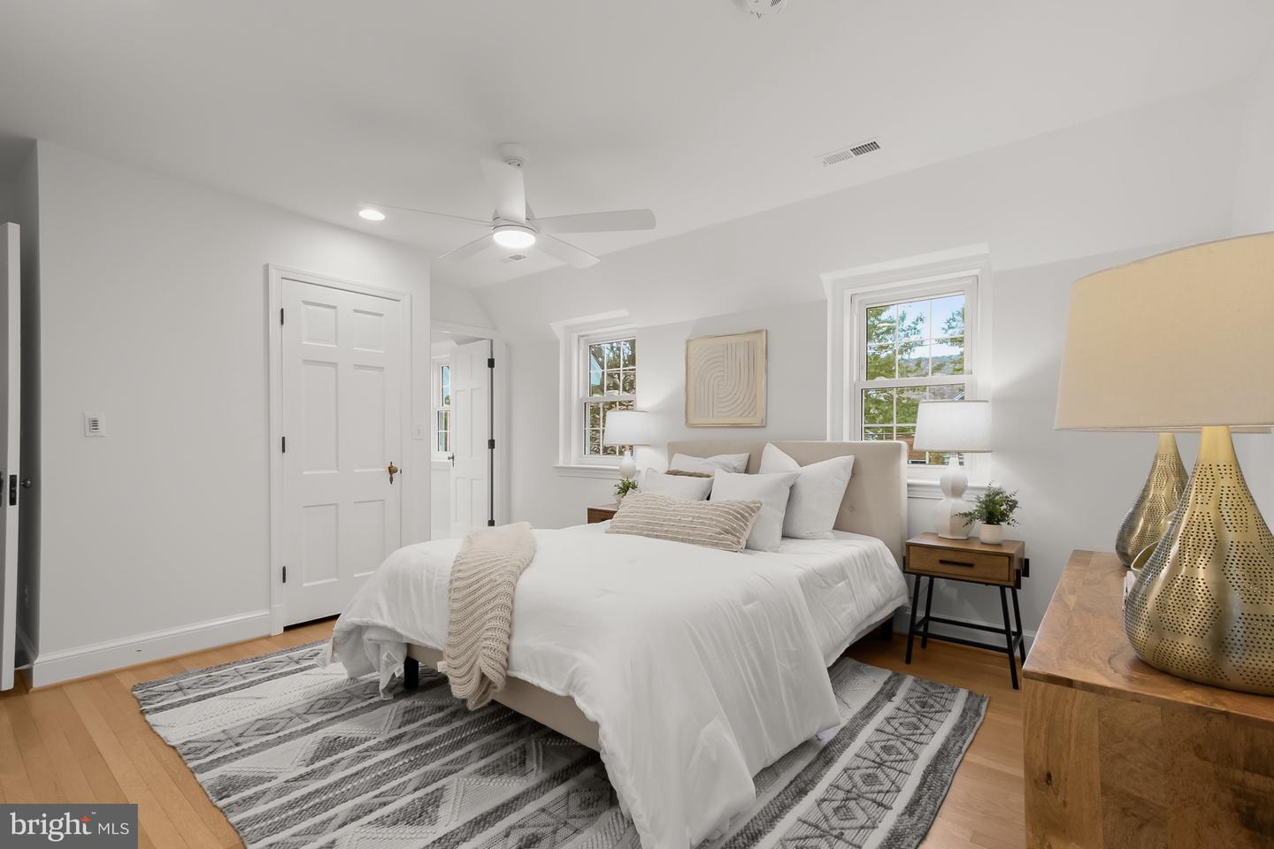 4323 WARREN ST NW, WASHINGTON, District Of Columbia 20016, 4 Bedrooms Bedrooms, ,3 BathroomsBathrooms,Residential,For sale,4323 WARREN ST NW,DCDC2207698 MLS # DCDC2207698