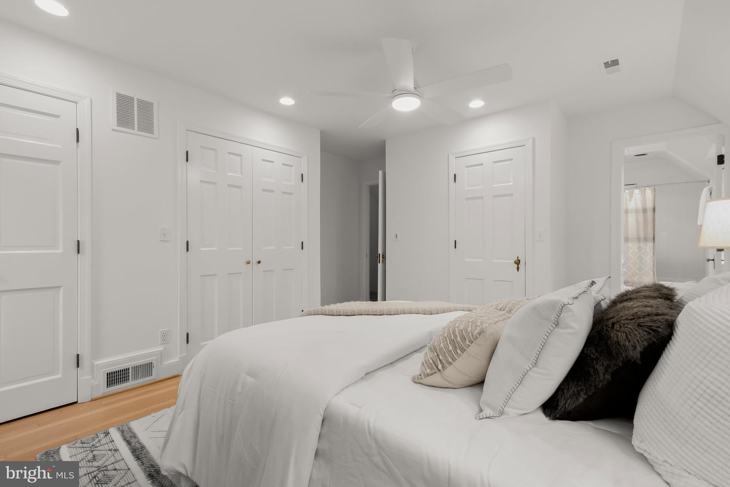 4323 WARREN ST NW, WASHINGTON, District Of Columbia 20016, 4 Bedrooms Bedrooms, ,3 BathroomsBathrooms,Residential,For sale,4323 WARREN ST NW,DCDC2207698 MLS # DCDC2207698