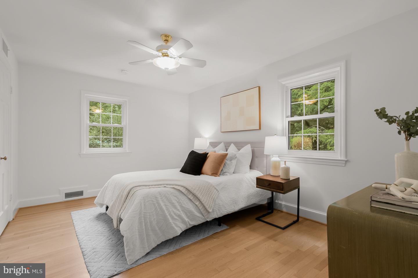 4323 WARREN ST NW, WASHINGTON, District Of Columbia 20016, 4 Bedrooms Bedrooms, ,3 BathroomsBathrooms,Residential,For sale,4323 WARREN ST NW,DCDC2207698 MLS # DCDC2207698
