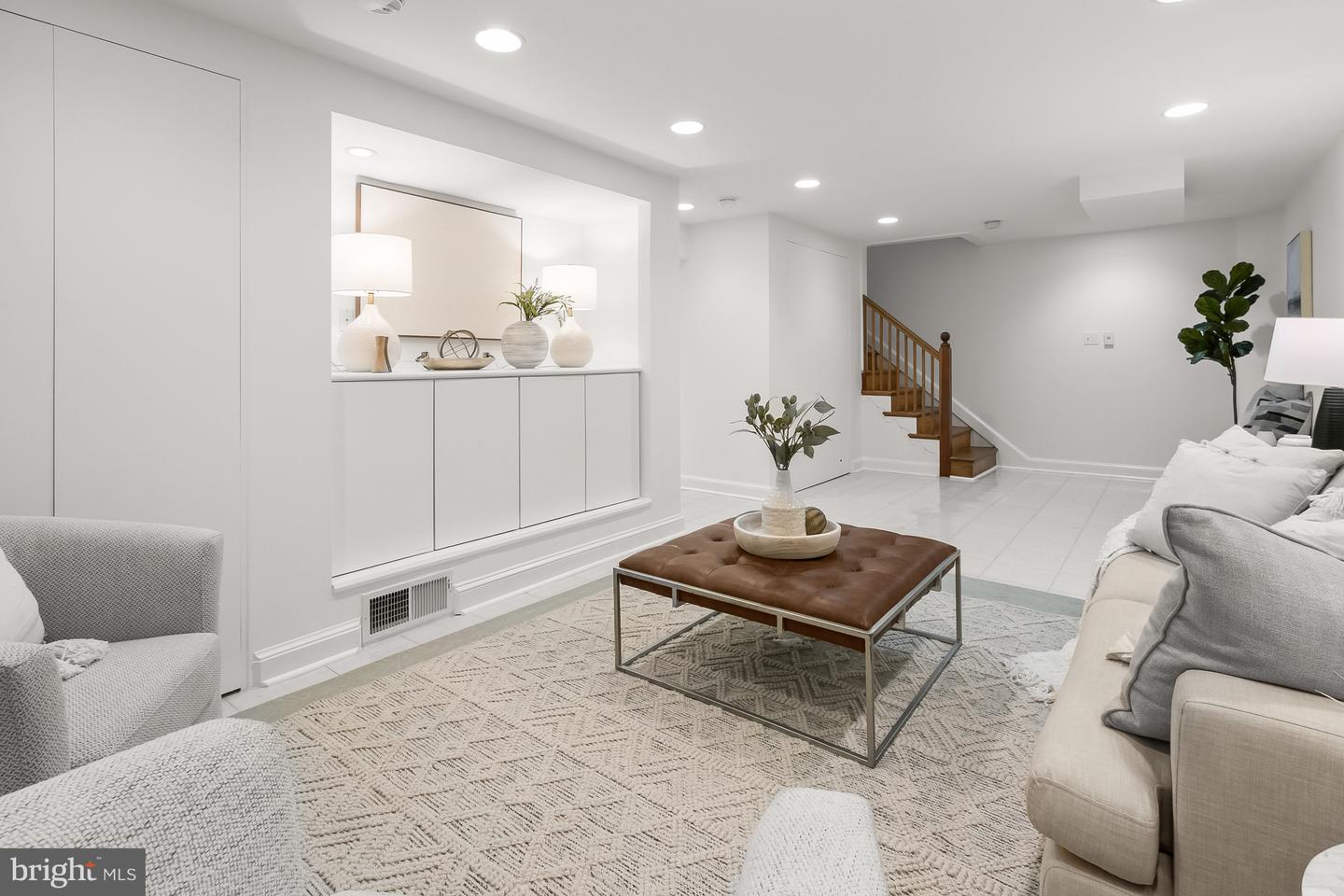 4323 WARREN ST NW, WASHINGTON, District Of Columbia 20016, 4 Bedrooms Bedrooms, ,3 BathroomsBathrooms,Residential,For sale,4323 WARREN ST NW,DCDC2207698 MLS # DCDC2207698