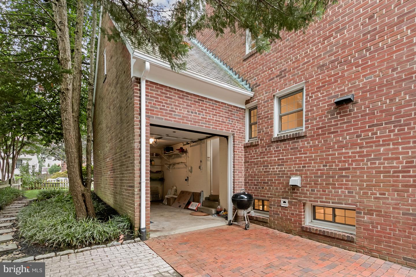 4323 WARREN ST NW, WASHINGTON, District Of Columbia 20016, 4 Bedrooms Bedrooms, ,3 BathroomsBathrooms,Residential,For sale,4323 WARREN ST NW,DCDC2207698 MLS # DCDC2207698
