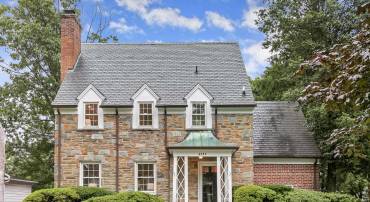 4323 WARREN ST NW, WASHINGTON, District Of Columbia 20016, 4 Bedrooms Bedrooms, ,3 BathroomsBathrooms,Residential,For sale,4323 WARREN ST NW,DCDC2207698 MLS # DCDC2207698
