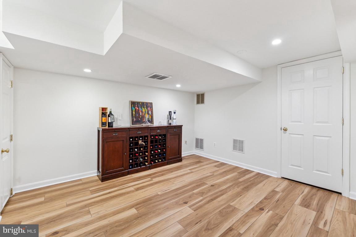 962 N POTOMAC ST, ARLINGTON, Virginia 22205, 3 Bedrooms Bedrooms, ,2 BathroomsBathrooms,Residential,For sale,962 N POTOMAC ST,VAAR2059776 MLS # VAAR2059776