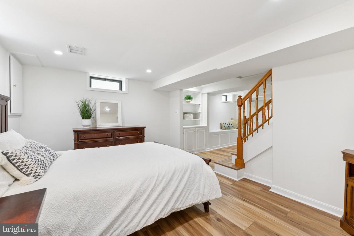 962 N POTOMAC ST, ARLINGTON, Virginia 22205, 3 Bedrooms Bedrooms, ,2 BathroomsBathrooms,Residential,For sale,962 N POTOMAC ST,VAAR2059776 MLS # VAAR2059776