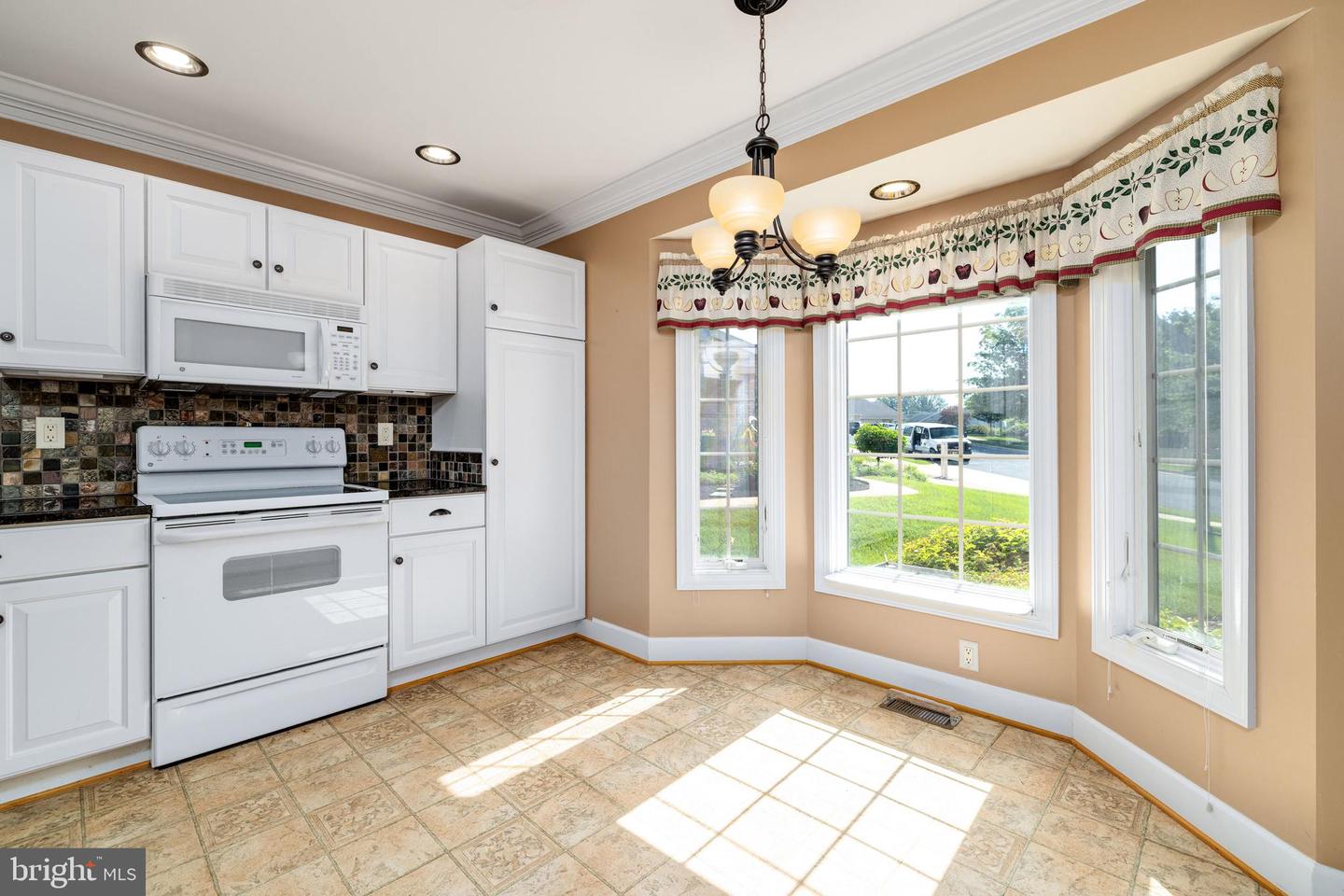 615 KESTREL CT, WOODSTOCK, Virginia 22664, 3 Bedrooms Bedrooms, ,2 BathroomsBathrooms,Residential,For sale,615 KESTREL CT,VASH2011820 MLS # VASH2011820