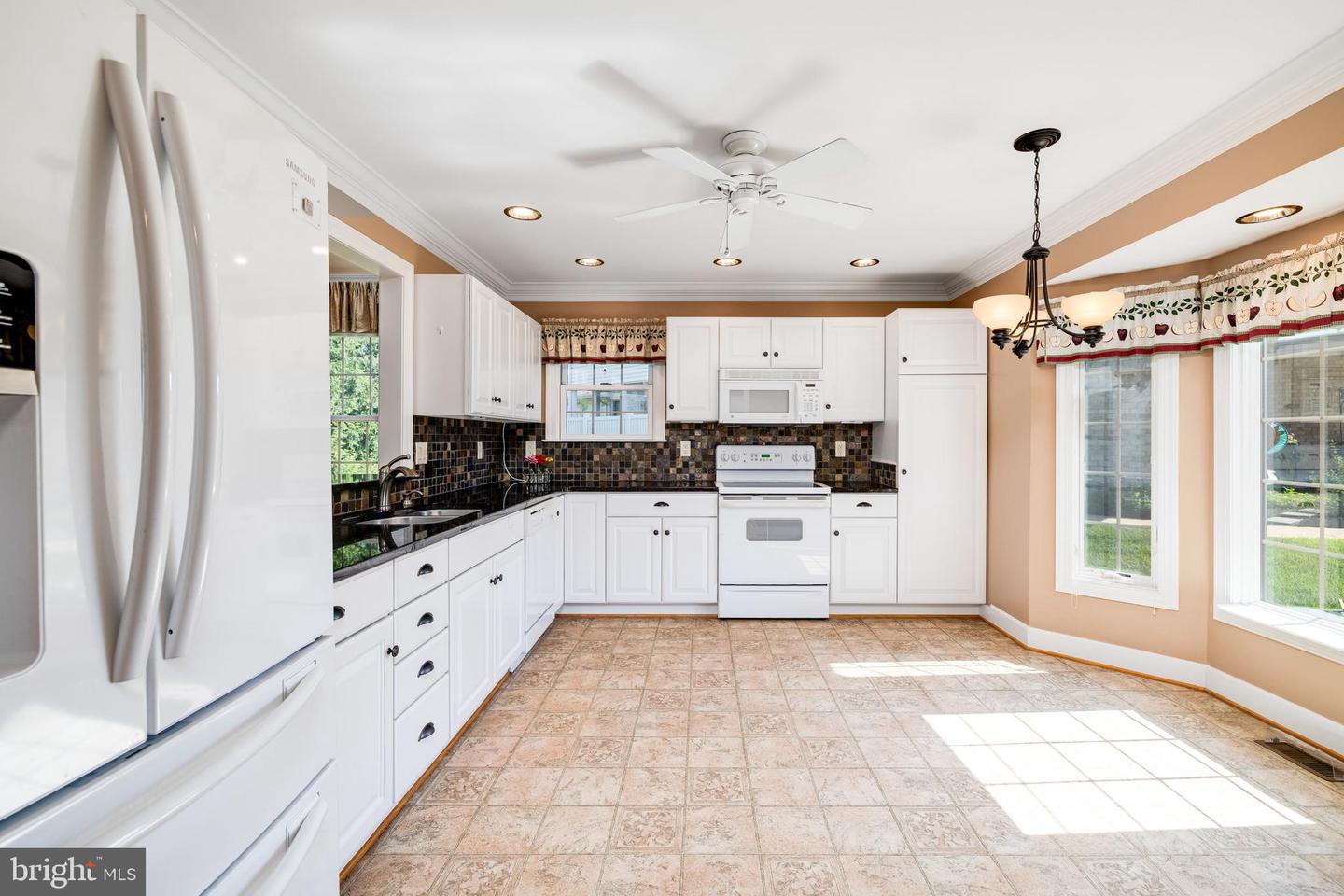 615 KESTREL CT, WOODSTOCK, Virginia 22664, 3 Bedrooms Bedrooms, ,2 BathroomsBathrooms,Residential,For sale,615 KESTREL CT,VASH2011820 MLS # VASH2011820