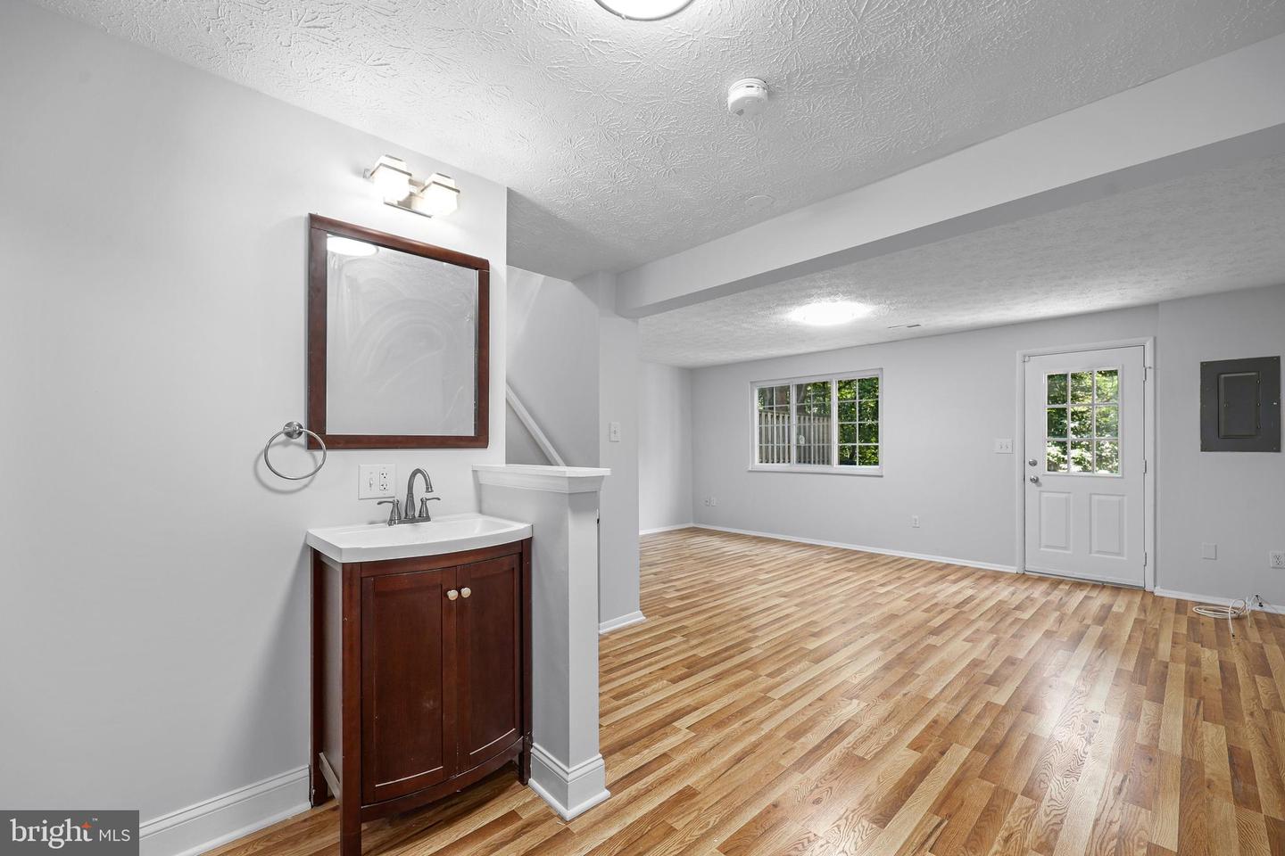1632 BARNSTEAD DR, RESTON, Virginia 20194, 3 Bedrooms Bedrooms, ,2 BathroomsBathrooms,Residential,For sale,1632 BARNSTEAD DR,VAFX2250662 MLS # VAFX2250662