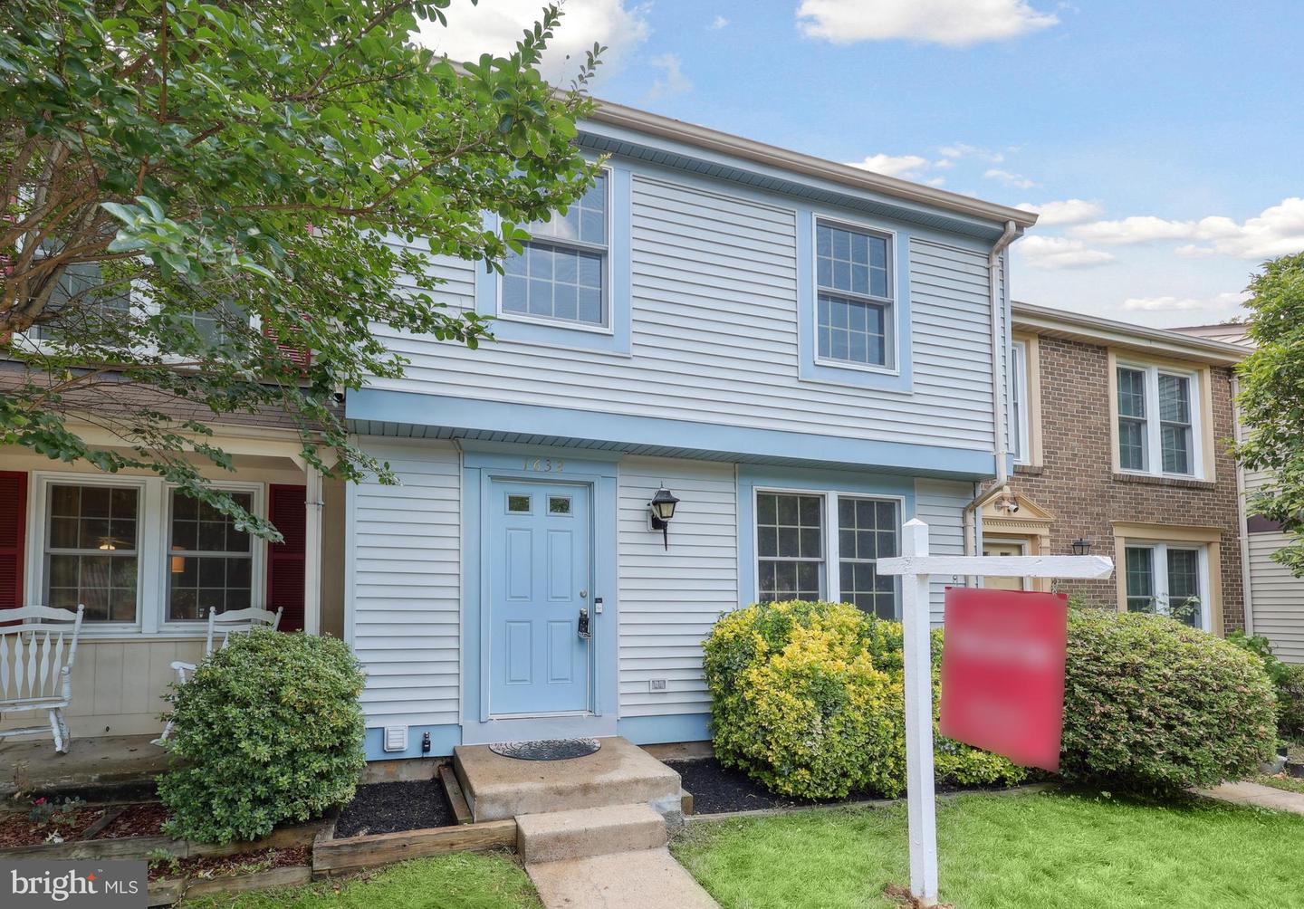 1632 BARNSTEAD DR, RESTON, Virginia 20194, 3 Bedrooms Bedrooms, ,2 BathroomsBathrooms,Residential,For sale,1632 BARNSTEAD DR,VAFX2250662 MLS # VAFX2250662