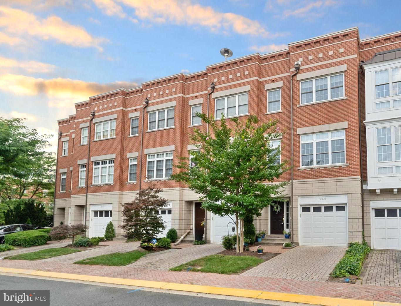 12129 CHANCERY STATION CIR, RESTON, Virginia 20190, 3 Bedrooms Bedrooms, ,3 BathroomsBathrooms,Residential,For sale,12129 CHANCERY STATION CIR,VAFX2250334 MLS # VAFX2250334