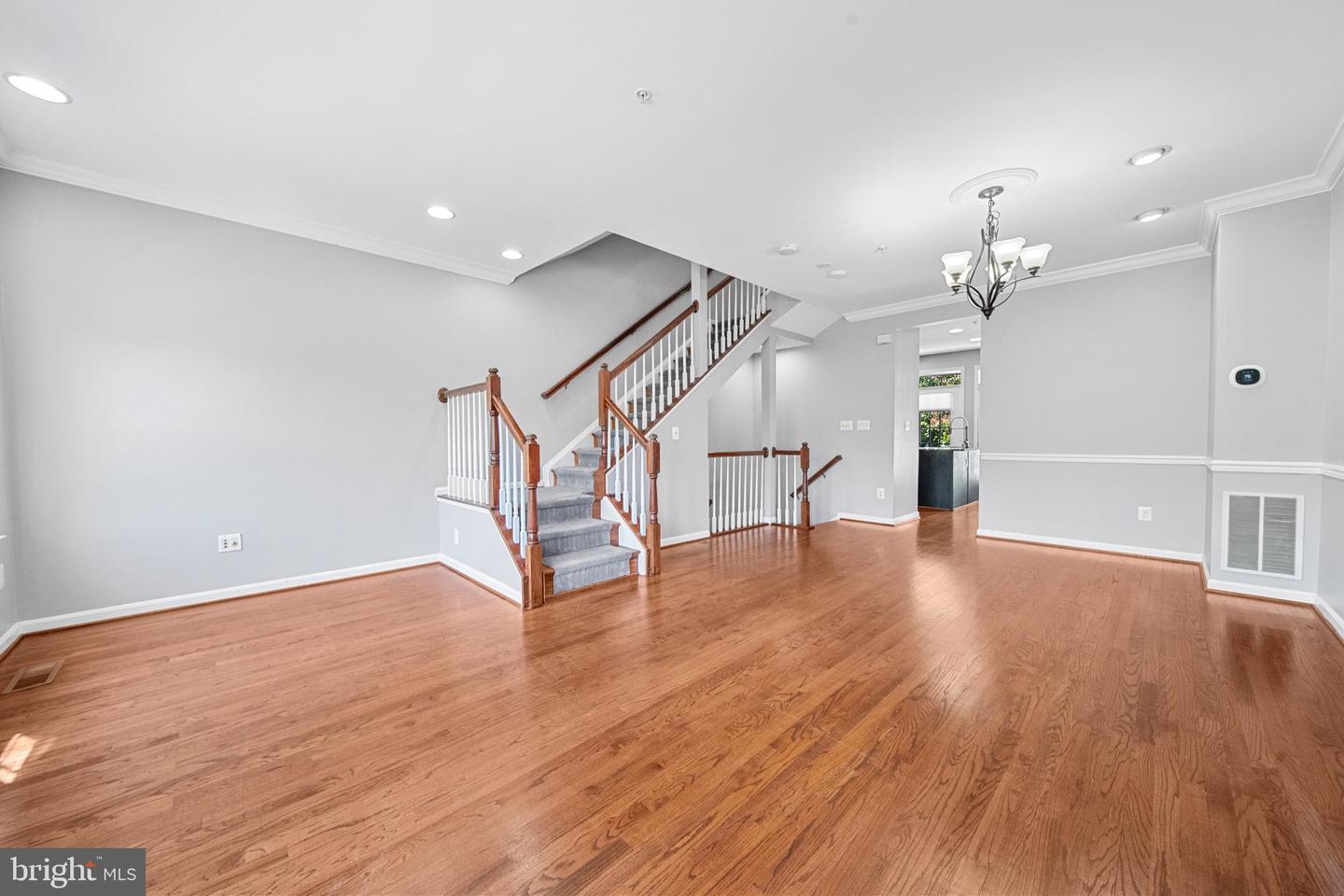 12129 CHANCERY STATION CIR, RESTON, Virginia 20190, 3 Bedrooms Bedrooms, ,3 BathroomsBathrooms,Residential,For sale,12129 CHANCERY STATION CIR,VAFX2250334 MLS # VAFX2250334