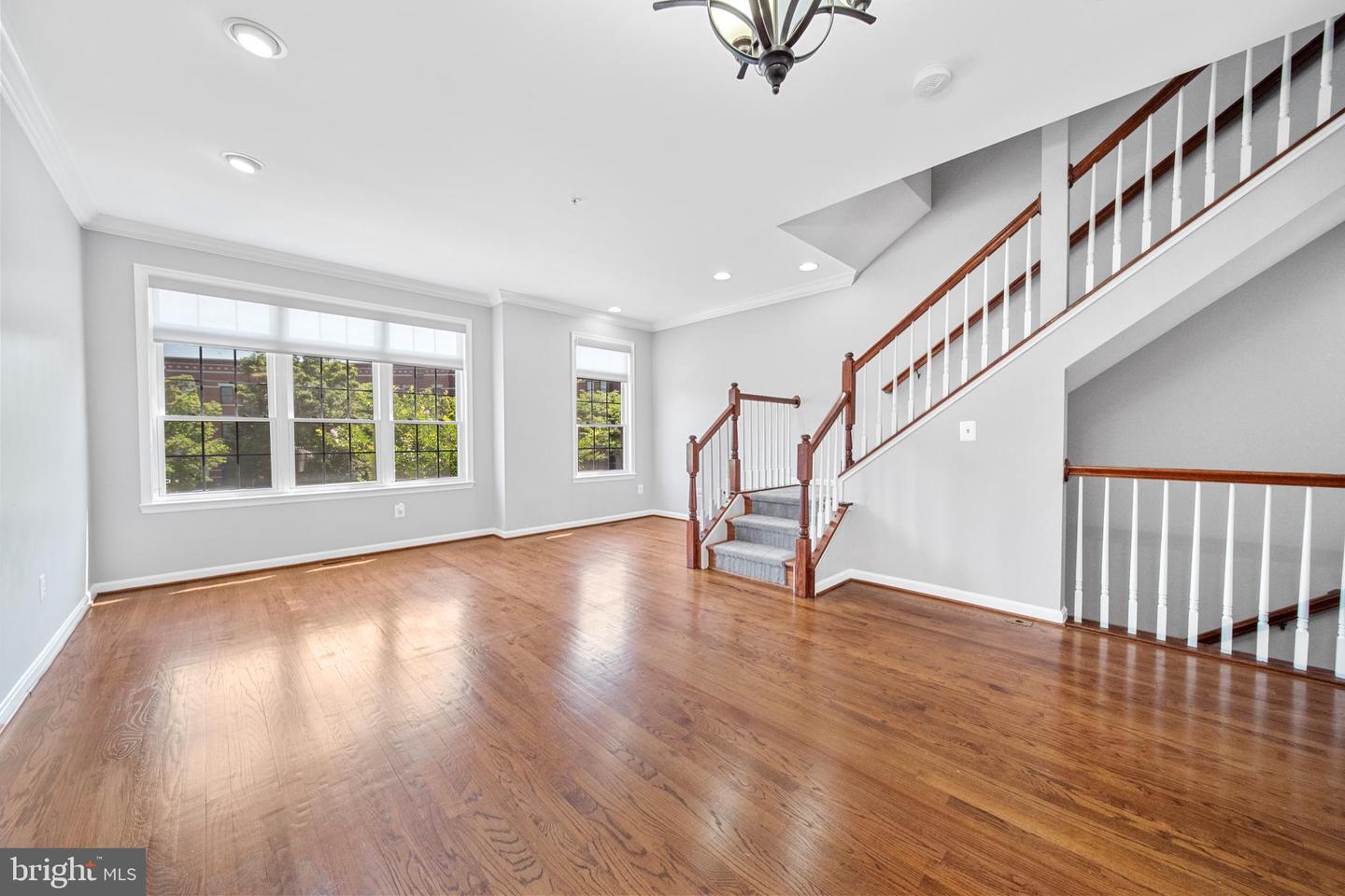 12129 CHANCERY STATION CIR, RESTON, Virginia 20190, 3 Bedrooms Bedrooms, ,3 BathroomsBathrooms,Residential,For sale,12129 CHANCERY STATION CIR,VAFX2250334 MLS # VAFX2250334