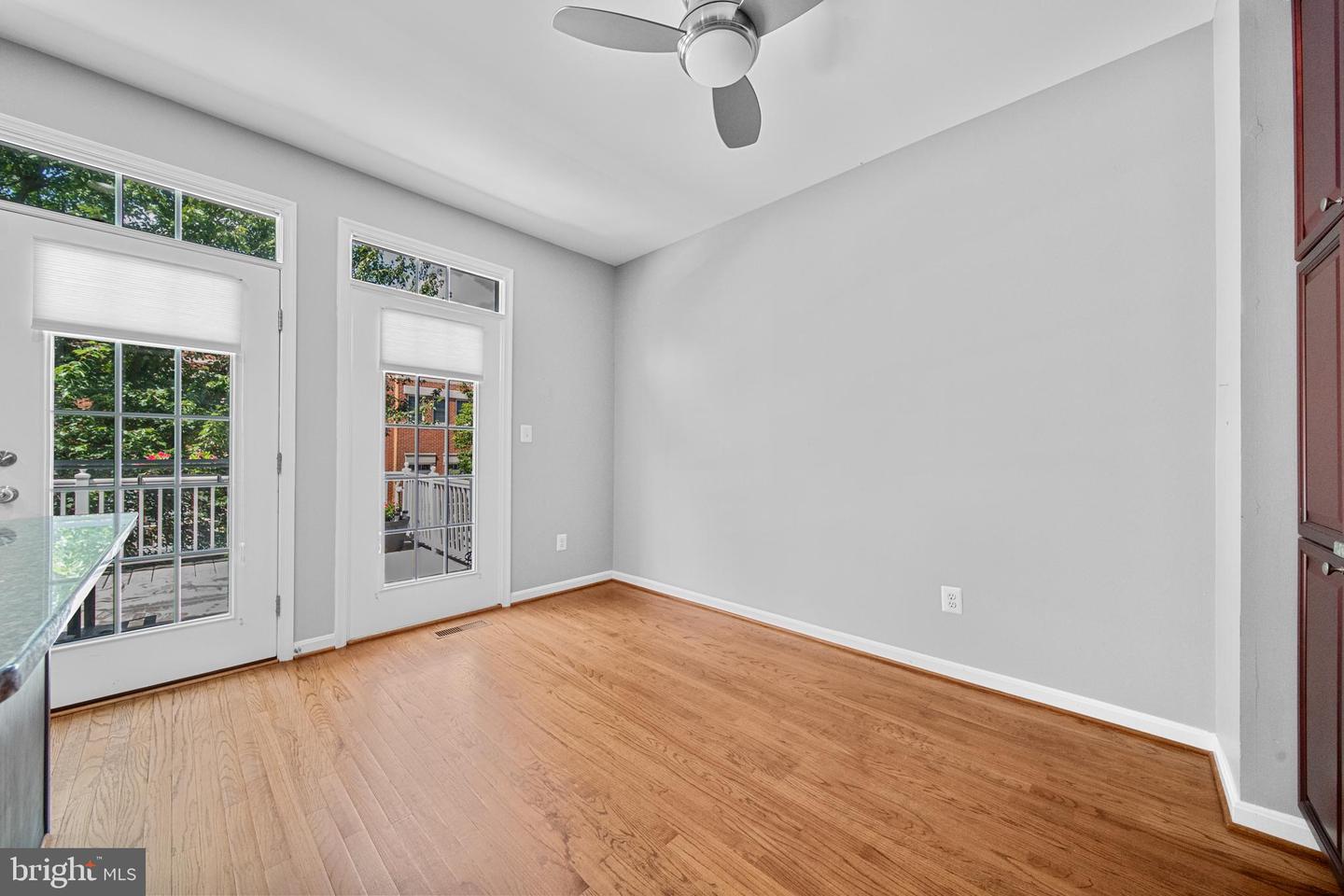 12129 CHANCERY STATION CIR, RESTON, Virginia 20190, 3 Bedrooms Bedrooms, ,3 BathroomsBathrooms,Residential,For sale,12129 CHANCERY STATION CIR,VAFX2250334 MLS # VAFX2250334