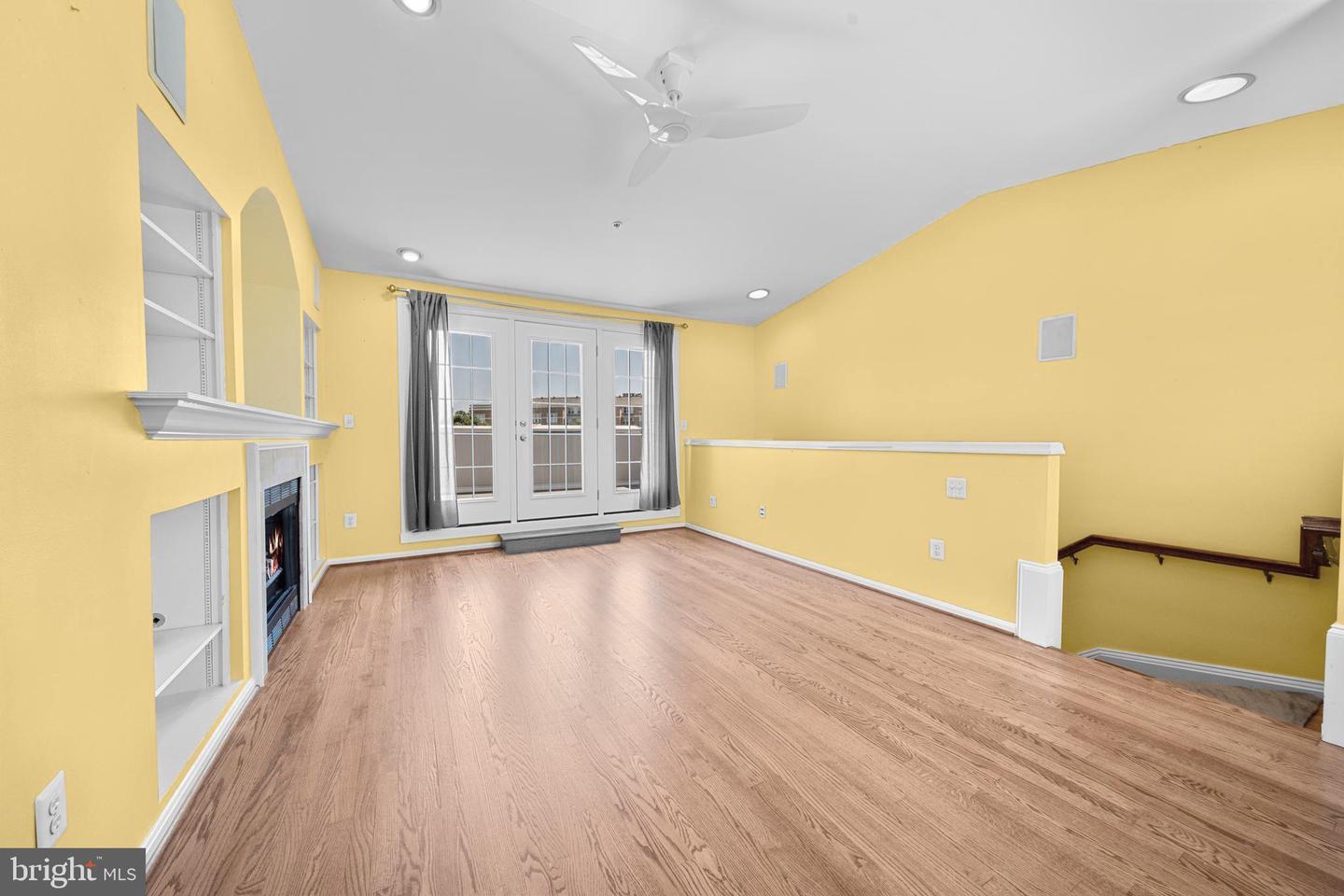 12129 CHANCERY STATION CIR, RESTON, Virginia 20190, 3 Bedrooms Bedrooms, ,3 BathroomsBathrooms,Residential,For sale,12129 CHANCERY STATION CIR,VAFX2250334 MLS # VAFX2250334