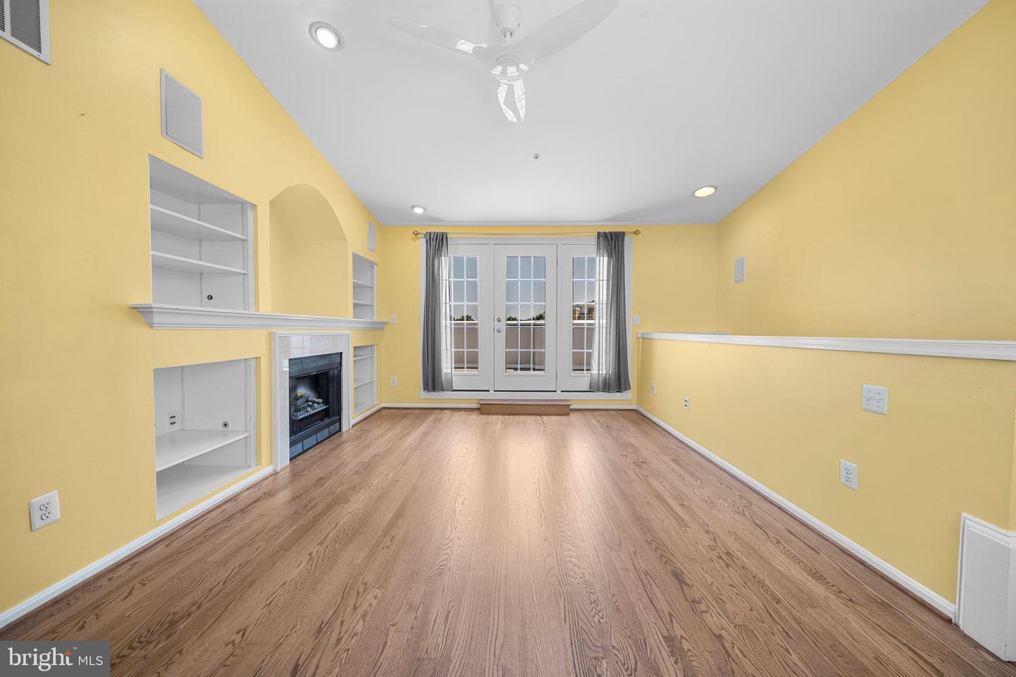 12129 CHANCERY STATION CIR, RESTON, Virginia 20190, 3 Bedrooms Bedrooms, ,3 BathroomsBathrooms,Residential,For sale,12129 CHANCERY STATION CIR,VAFX2250334 MLS # VAFX2250334