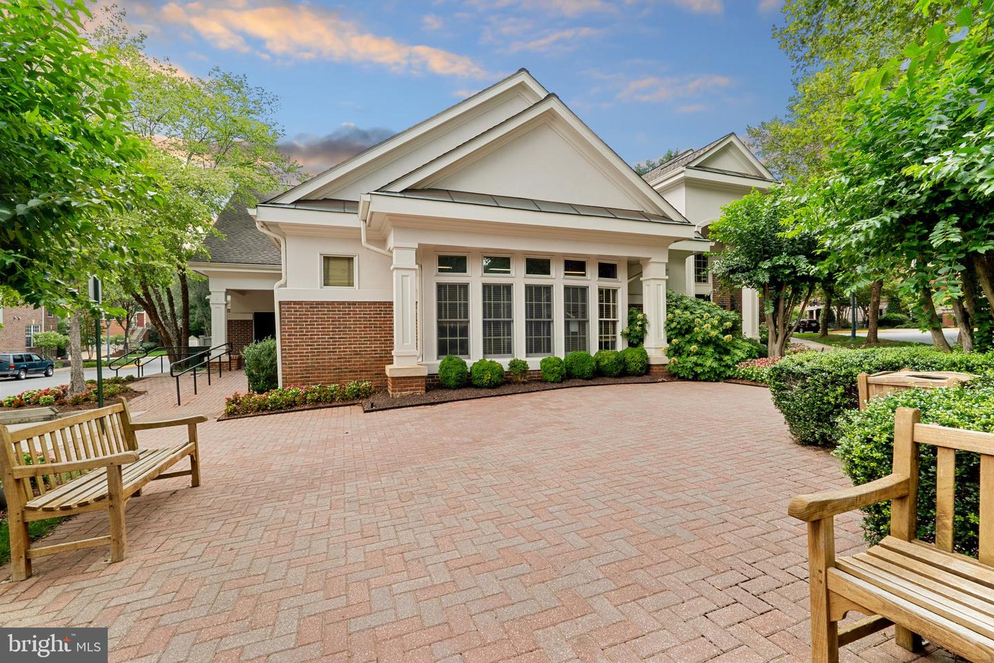12129 CHANCERY STATION CIR, RESTON, Virginia 20190, 3 Bedrooms Bedrooms, ,3 BathroomsBathrooms,Residential,For sale,12129 CHANCERY STATION CIR,VAFX2250334 MLS # VAFX2250334