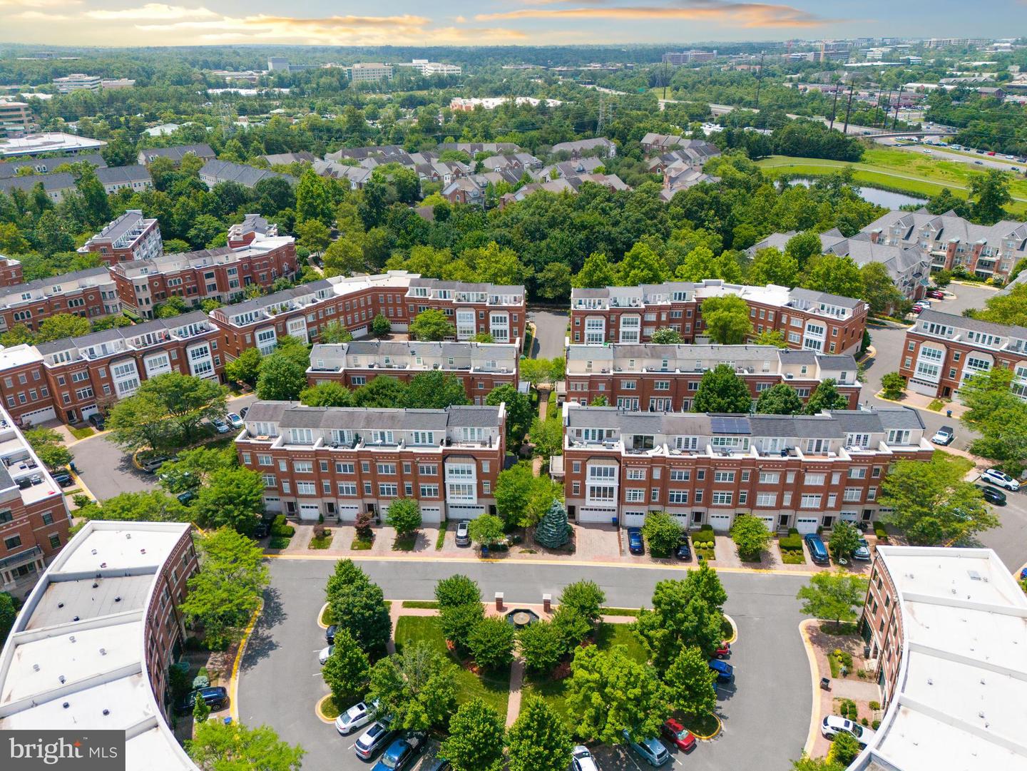 12129 CHANCERY STATION CIR, RESTON, Virginia 20190, 3 Bedrooms Bedrooms, ,3 BathroomsBathrooms,Residential,For sale,12129 CHANCERY STATION CIR,VAFX2250334 MLS # VAFX2250334