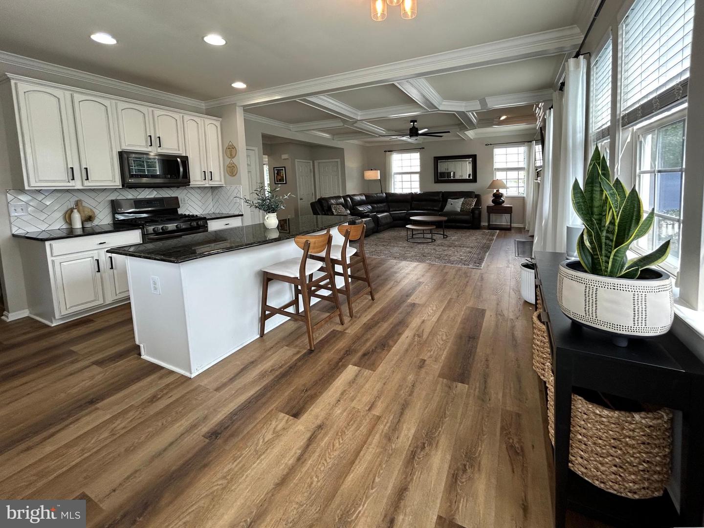 13783 TARTAN HILLS PKWY, BRISTOW, Virginia 20136, 4 Bedrooms Bedrooms, ,3 BathroomsBathrooms,Residential,For sale,13783 TARTAN HILLS PKWY,VAPW2097942 MLS # VAPW2097942