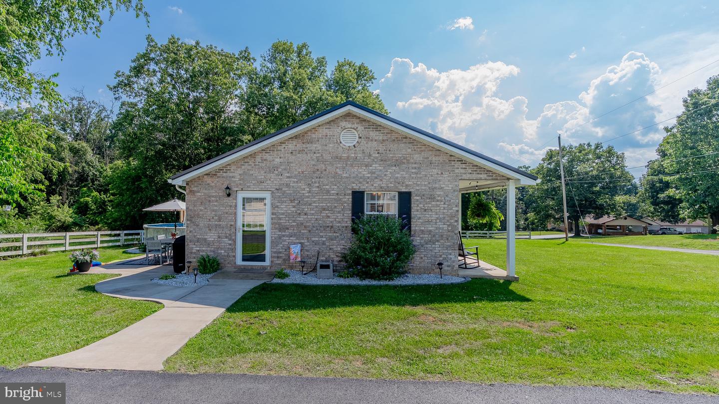 131 STONEY LN, STANLEY, Virginia 22851, 3 Bedrooms Bedrooms, ,2 BathroomsBathrooms,Residential,For sale,131 STONEY LN,VAPA2005098 MLS # VAPA2005098