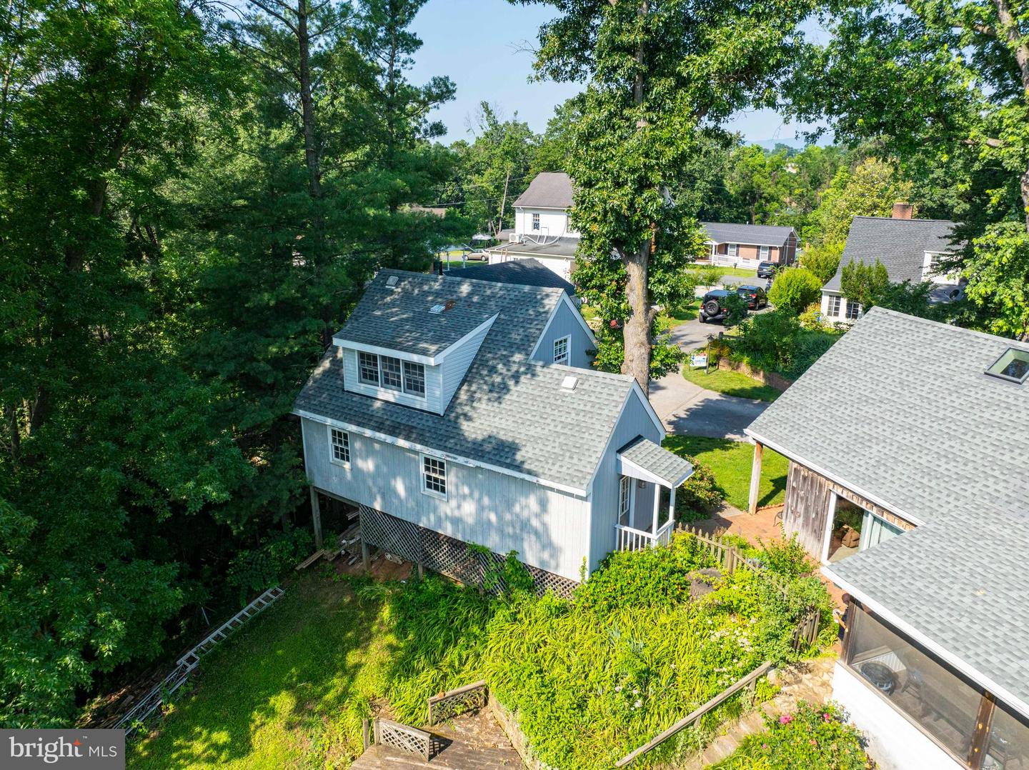 1119 SUMMIT AVE, FRONT ROYAL, Virginia 22630, 3 Bedrooms Bedrooms, ,1 BathroomBathrooms,Residential,For sale,1119 SUMMIT AVE,VAWR2011592 MLS # VAWR2011592