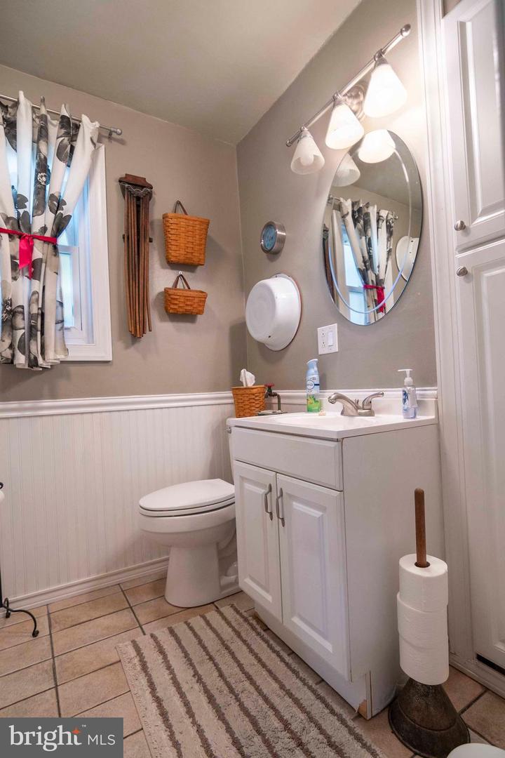 1119 SUMMIT AVE, FRONT ROYAL, Virginia 22630, 3 Bedrooms Bedrooms, ,1 BathroomBathrooms,Residential,For sale,1119 SUMMIT AVE,VAWR2011592 MLS # VAWR2011592