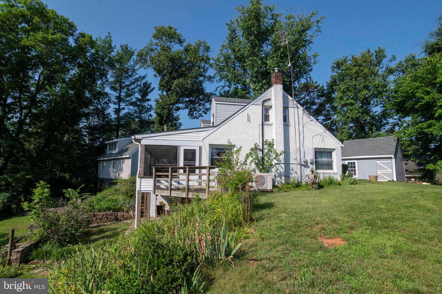1119 SUMMIT AVE, FRONT ROYAL, Virginia 22630, 3 Bedrooms Bedrooms, ,1 BathroomBathrooms,Residential,For sale,1119 SUMMIT AVE,VAWR2011592 MLS # VAWR2011592