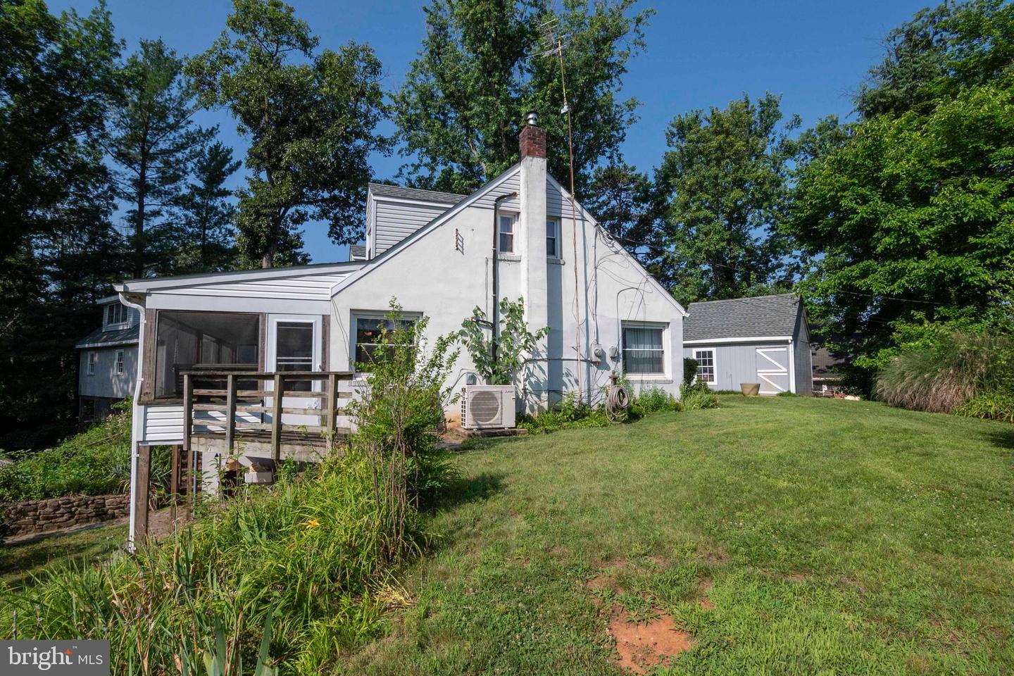 1119 SUMMIT AVE, FRONT ROYAL, Virginia 22630, 3 Bedrooms Bedrooms, ,1 BathroomBathrooms,Residential,For sale,1119 SUMMIT AVE,VAWR2011592 MLS # VAWR2011592