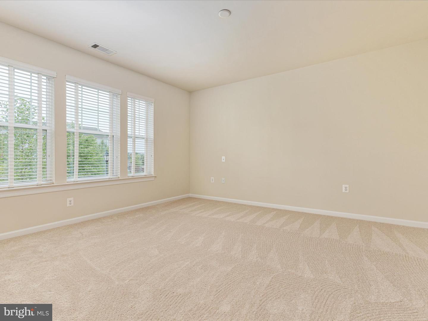 20610 HOPE SPRING TER #205, ASHBURN, Virginia 20147, 2 Bedrooms Bedrooms, ,2 BathroomsBathrooms,Residential,For sale,20610 HOPE SPRING TER #205,VALO2100624 MLS # VALO2100624