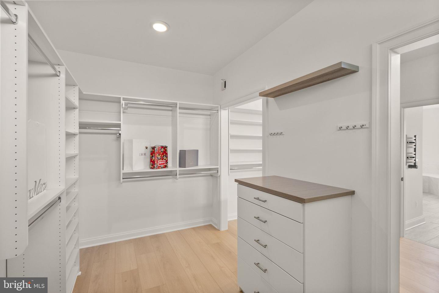 23055 WELBOURNE WALK CT, ASHBURN, Virginia 20148, 5 Bedrooms Bedrooms, ,4 BathroomsBathrooms,Residential,For sale,23055 WELBOURNE WALK CT,VALO2100746 MLS # VALO2100746