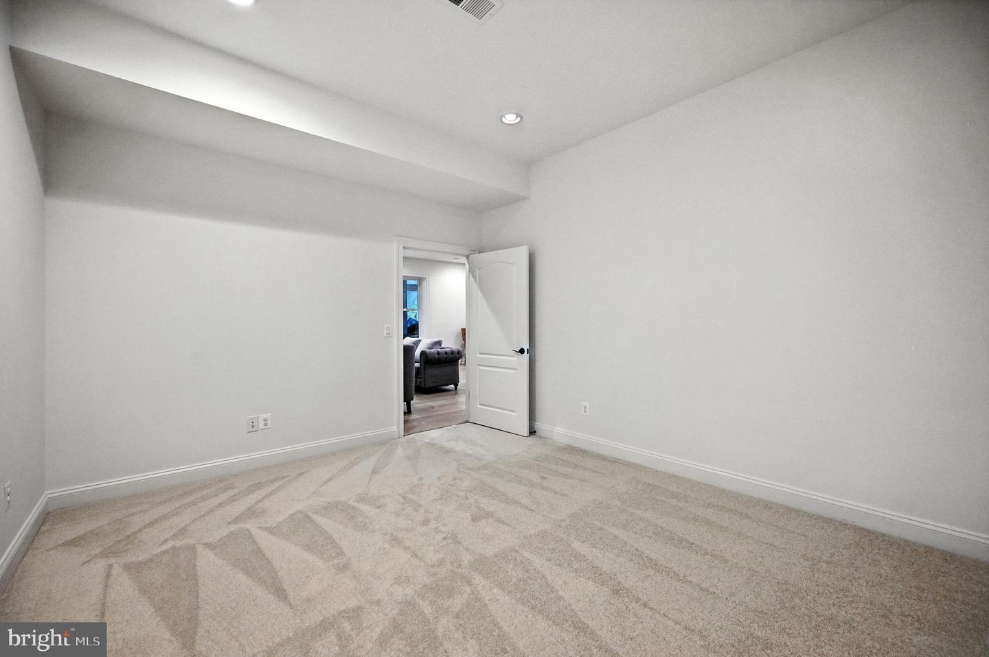 23055 WELBOURNE WALK CT, ASHBURN, Virginia 20148, 5 Bedrooms Bedrooms, ,4 BathroomsBathrooms,Residential,For sale,23055 WELBOURNE WALK CT,VALO2100746 MLS # VALO2100746