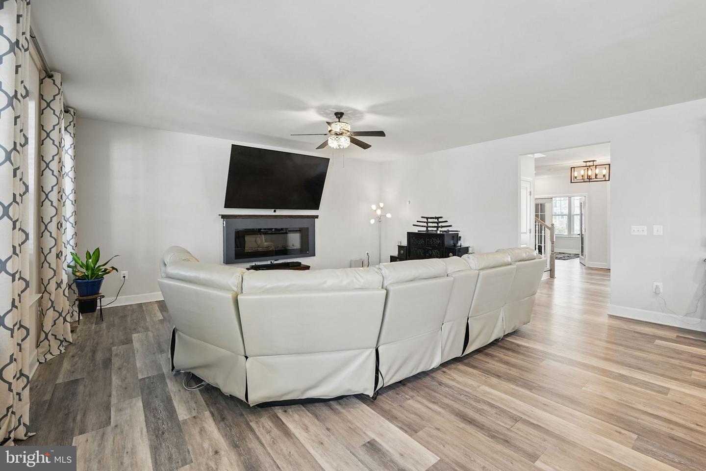 131 BOXELDER DR, STAFFORD, Virginia 22554, 5 Bedrooms Bedrooms, ,3 BathroomsBathrooms,Residential,For sale,131 BOXELDER DR,VAST2040340 MLS # VAST2040340