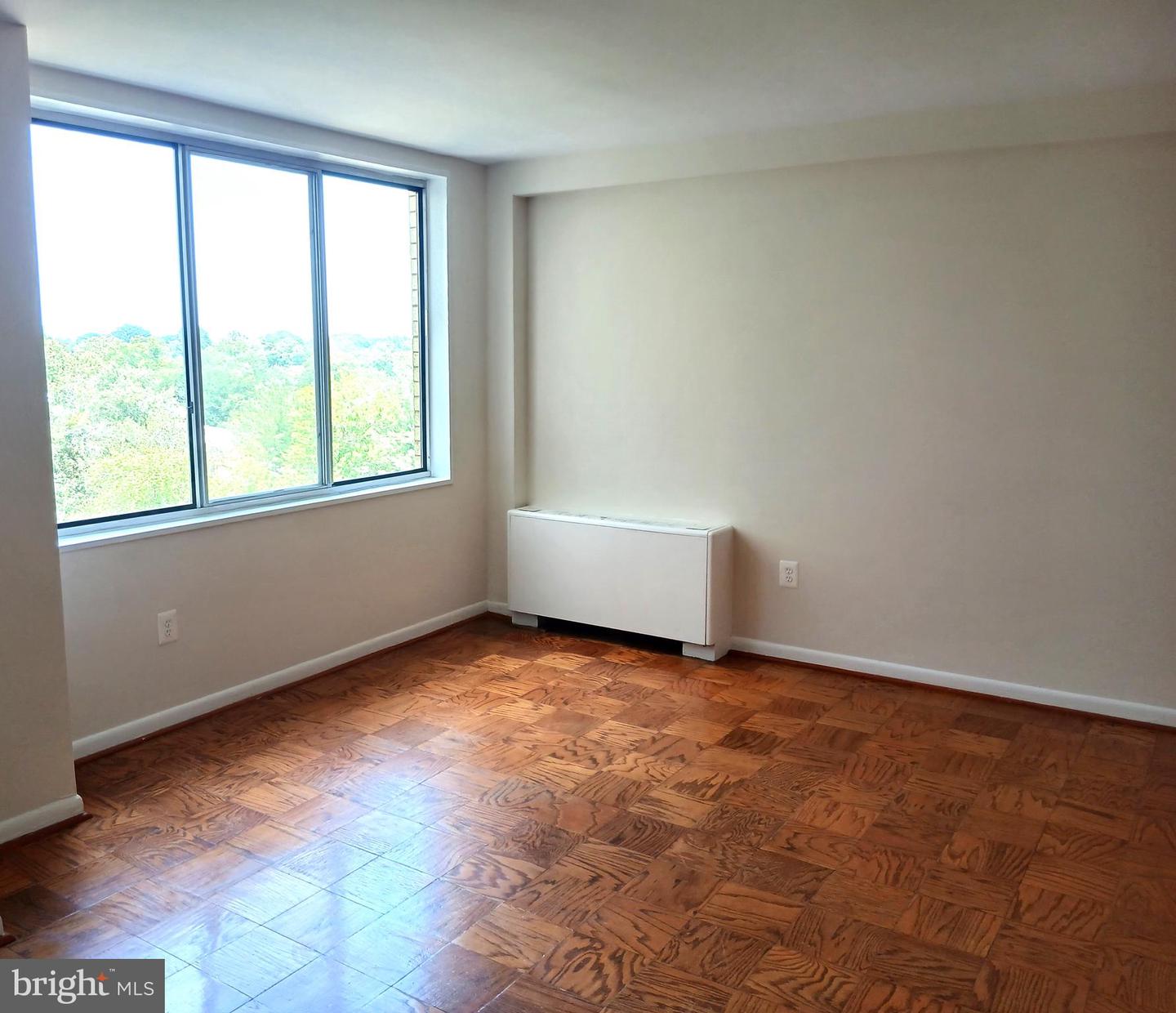 6621 WAKEFIELD DR #720, ALEXANDRIA, Virginia 22307, 1 Bedroom Bedrooms, ,1 BathroomBathrooms,Residential,For sale,6621 WAKEFIELD DR #720,VAFX2252486 MLS # VAFX2252486